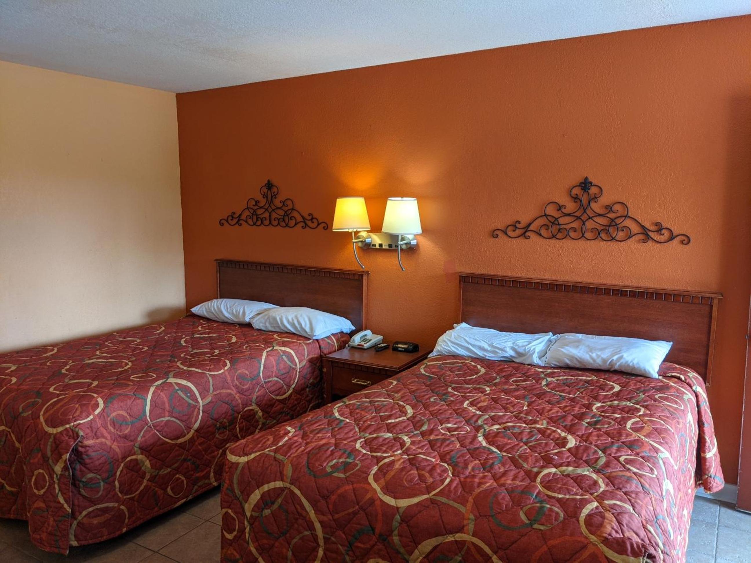 Double Room - Photo 8