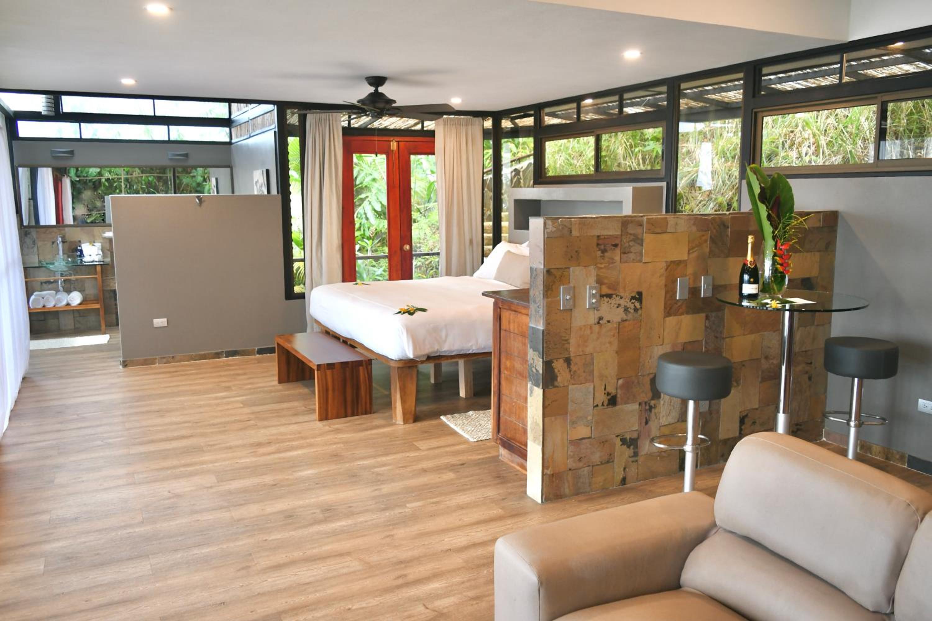 Junior Suite with Sea View photo 1