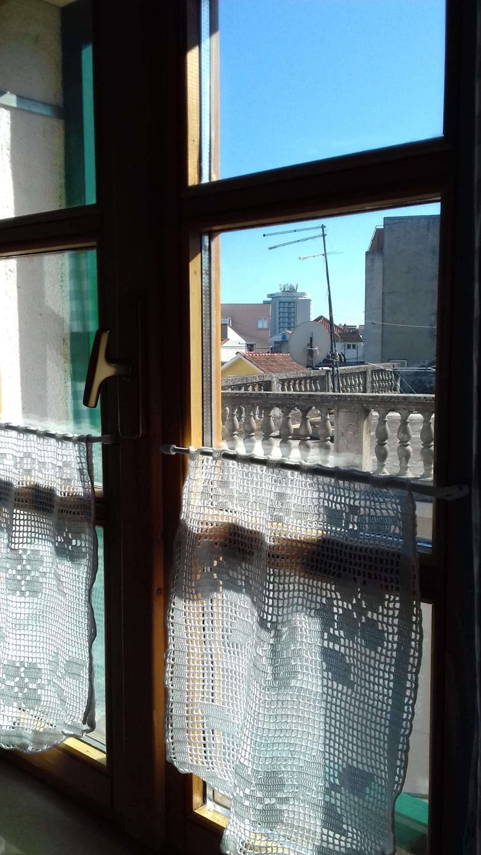 Studio with Balcony - Photo 9