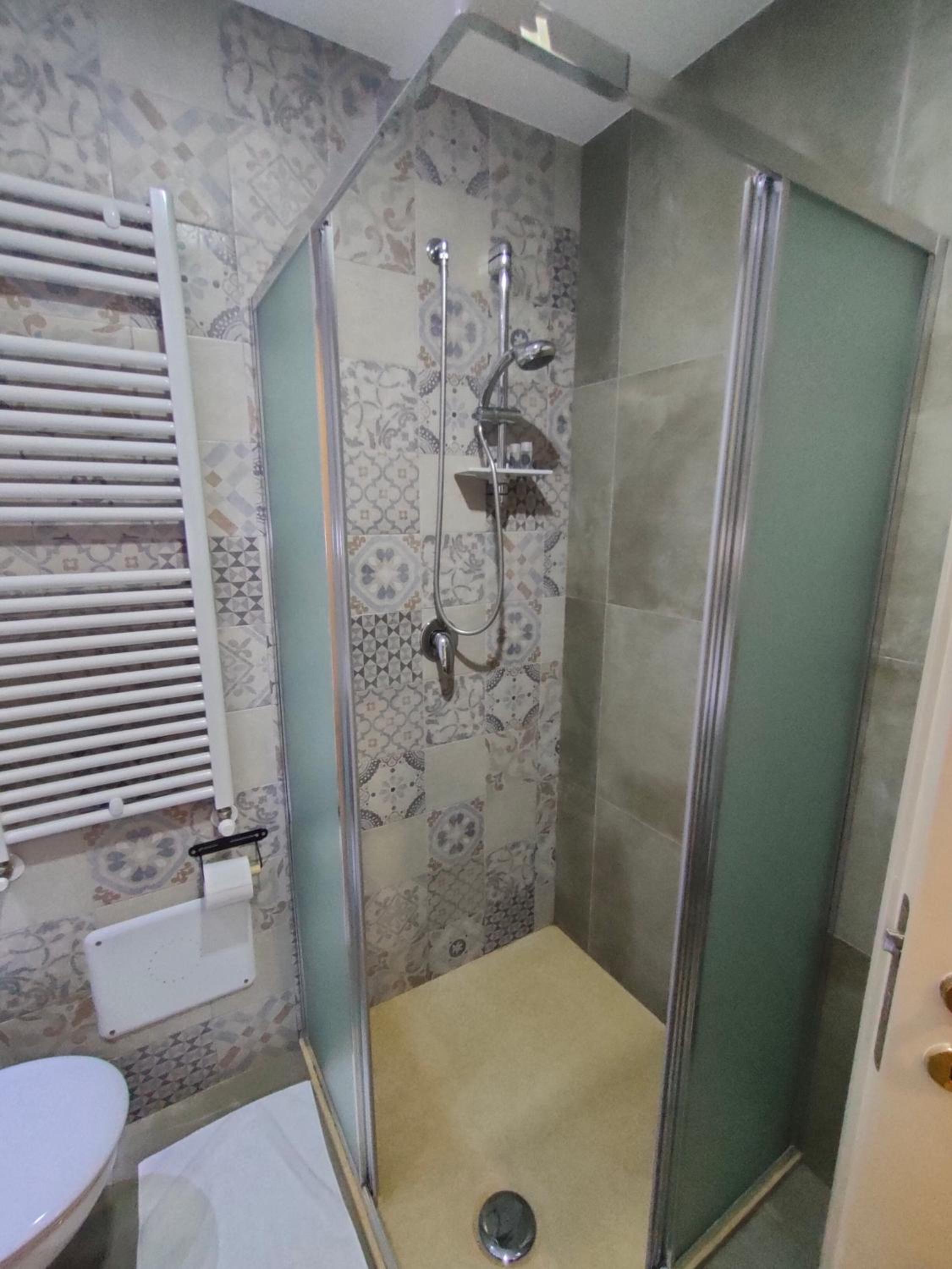 Deluxe Double Room with Extra Bed photo 2