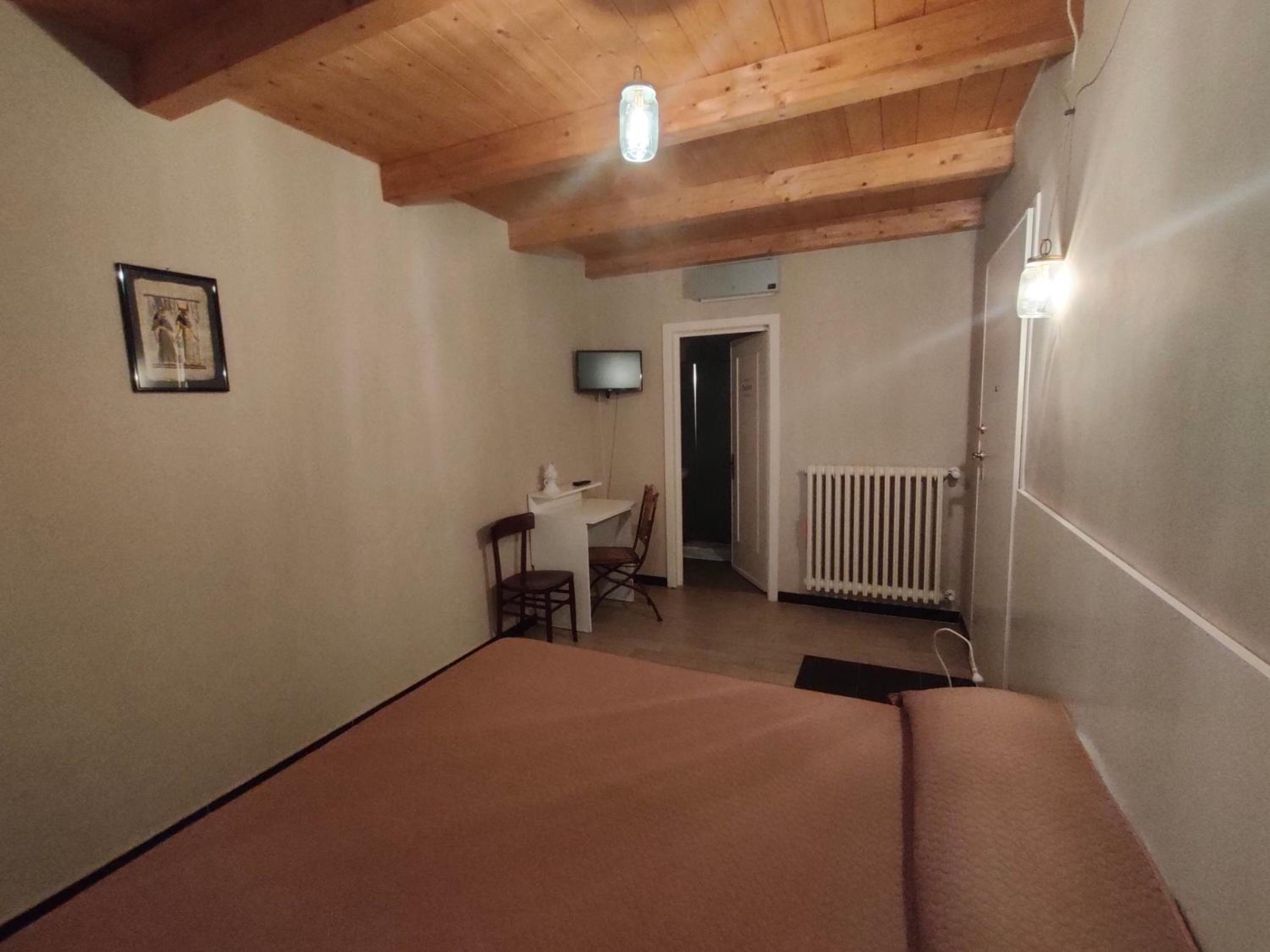 Double Room with Balcony photo 3