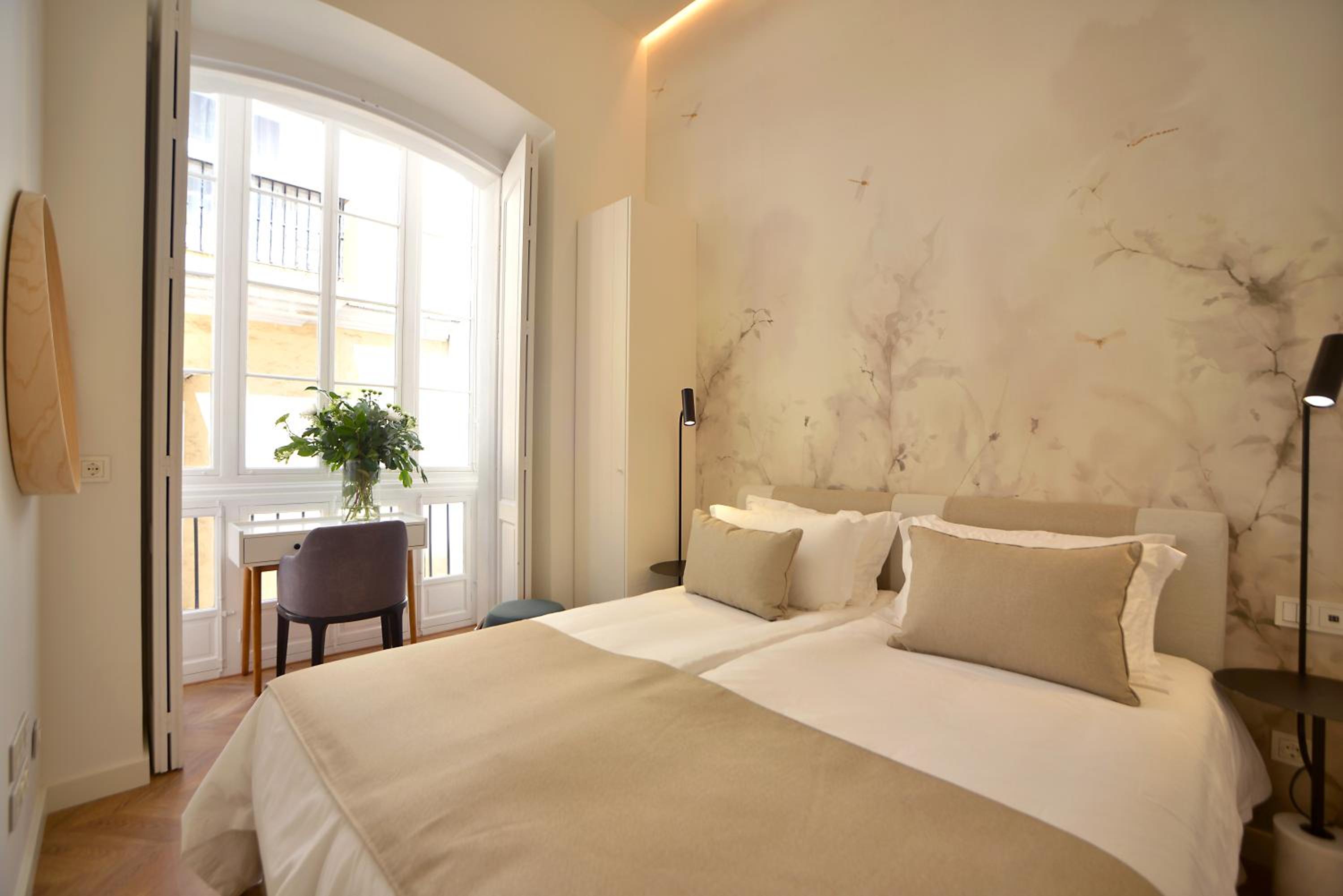 Two-Bedroom Apartment - Photo 7