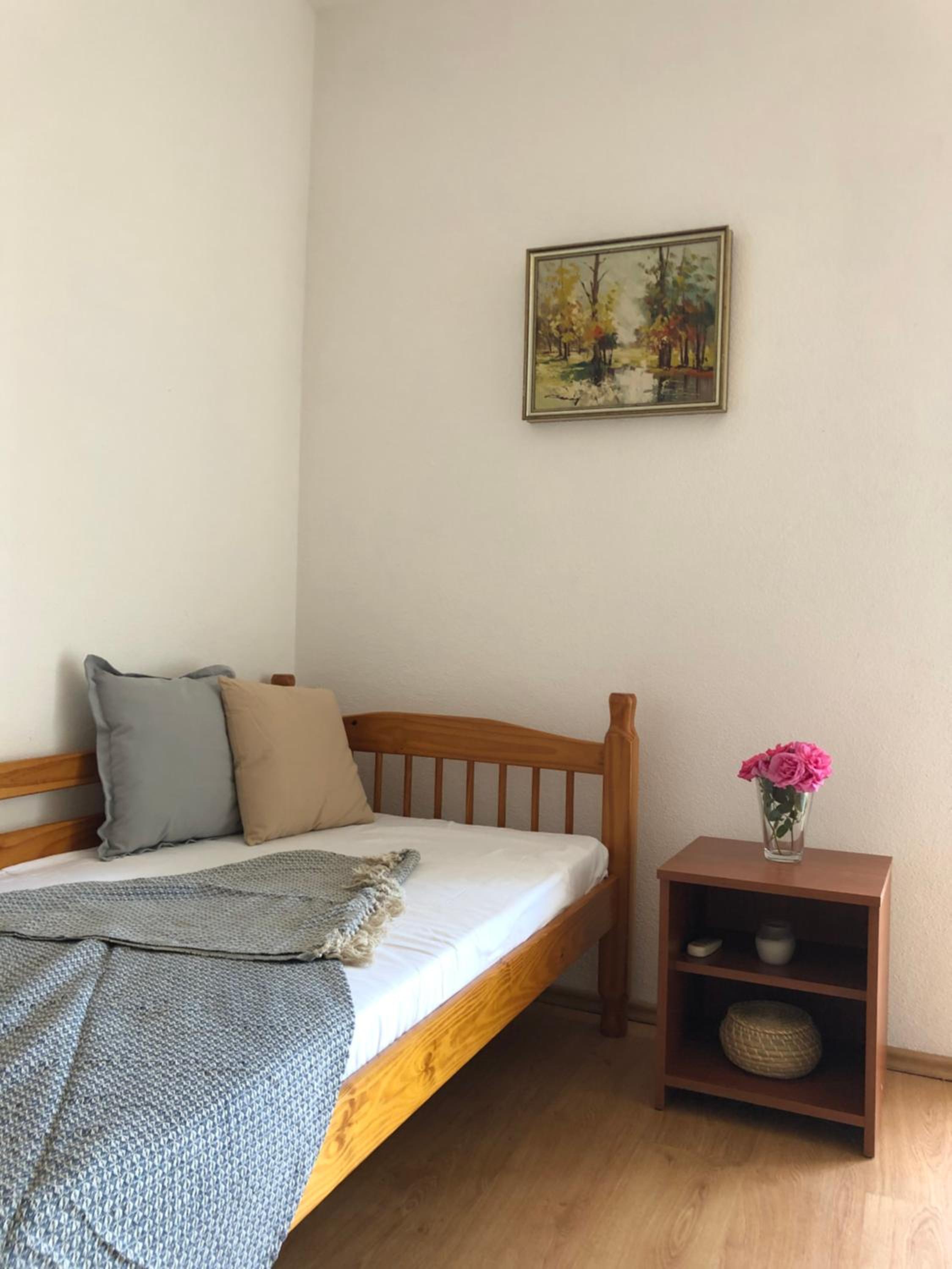 Studio Apartment - Photo 4