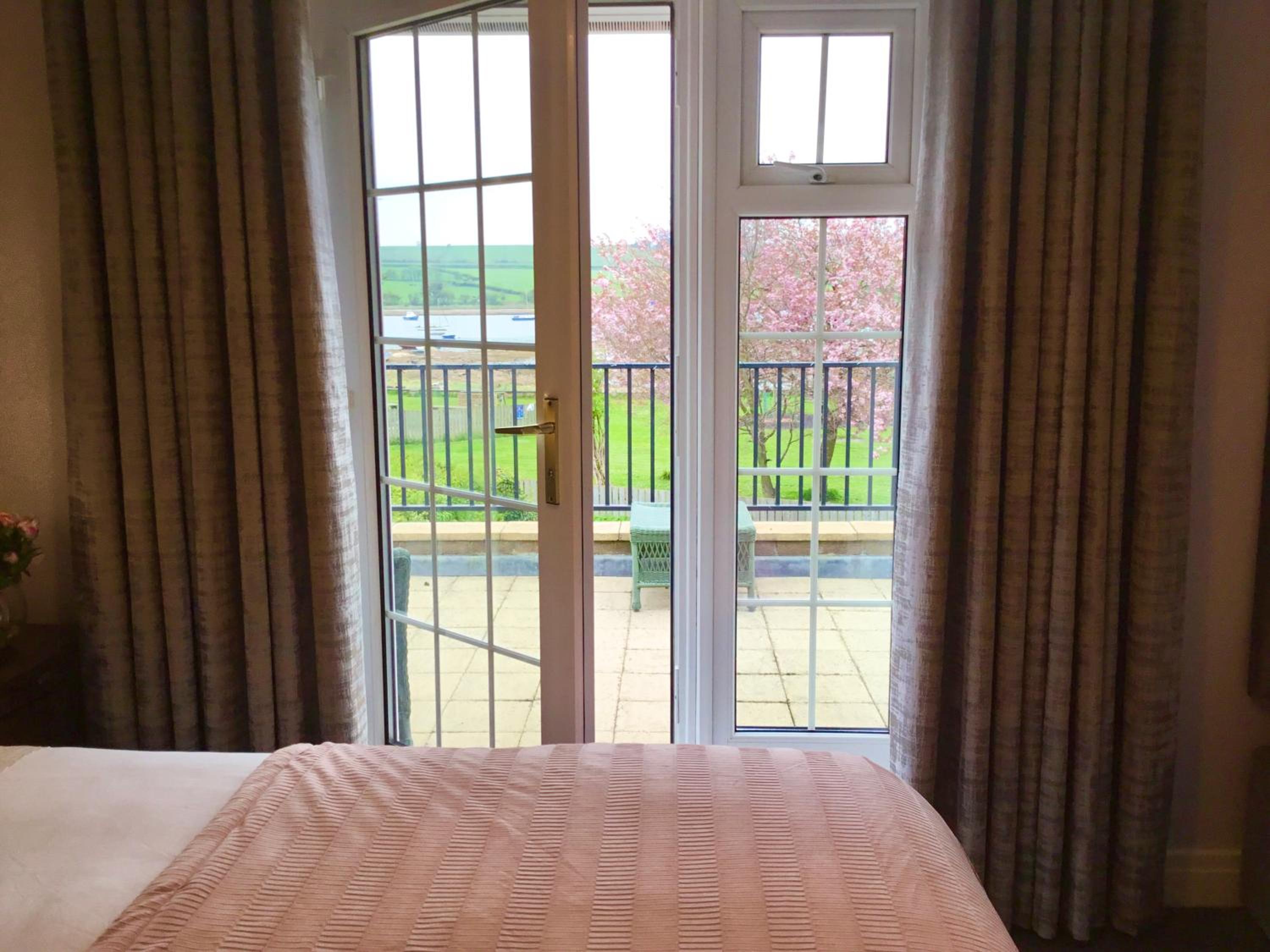 Room 4  photo 2