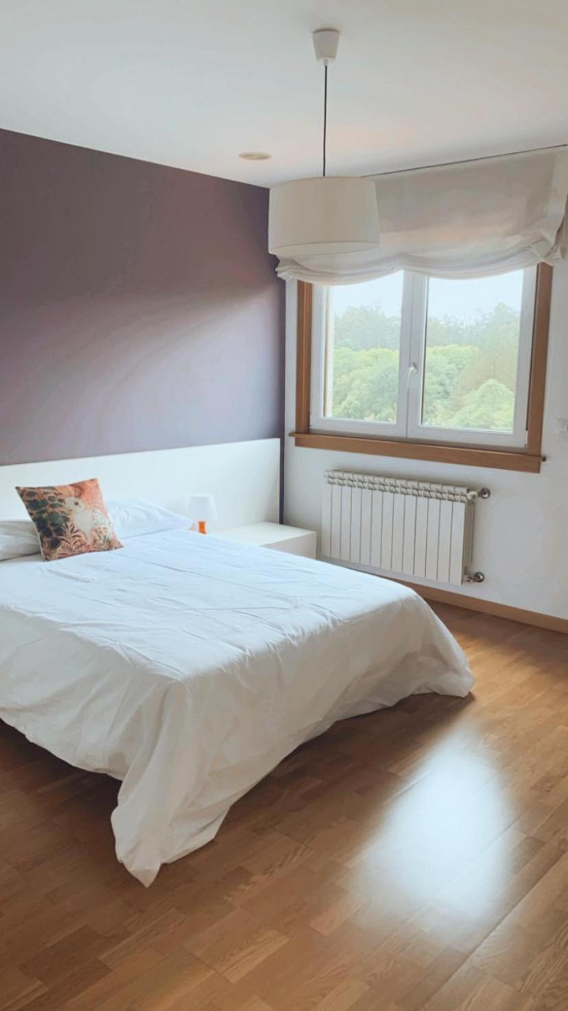 Three-Bedroom House - Photo 10