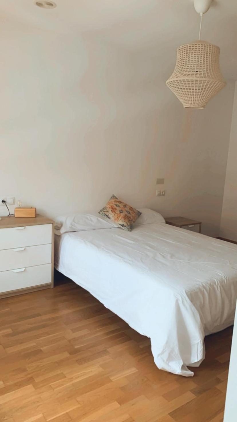 Three-Bedroom House - Photo 14