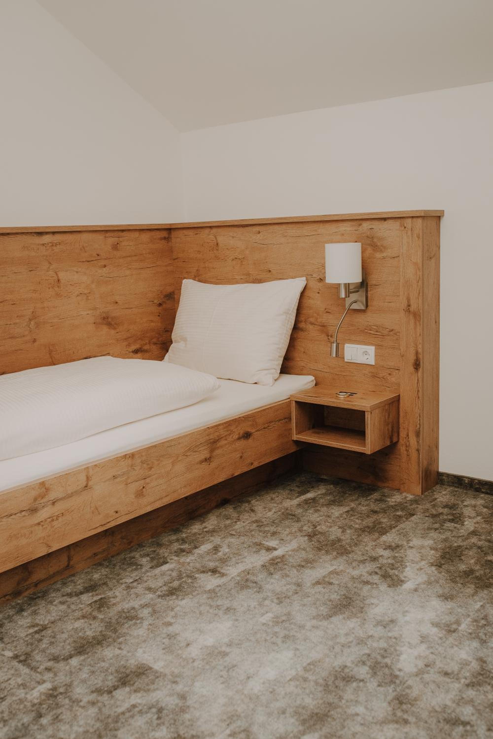 Single Room photo 2