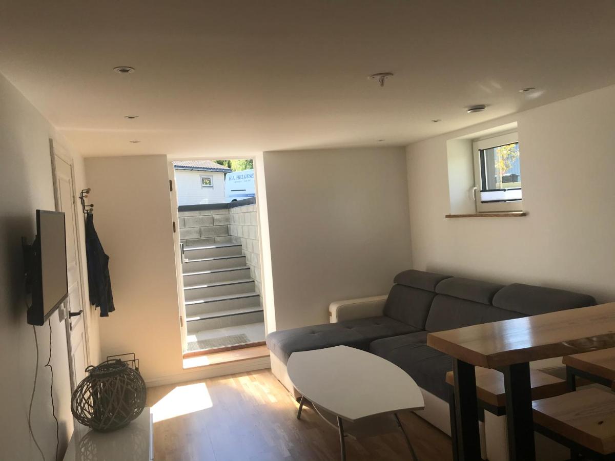 One-Bedroom Apartment - Photo 8