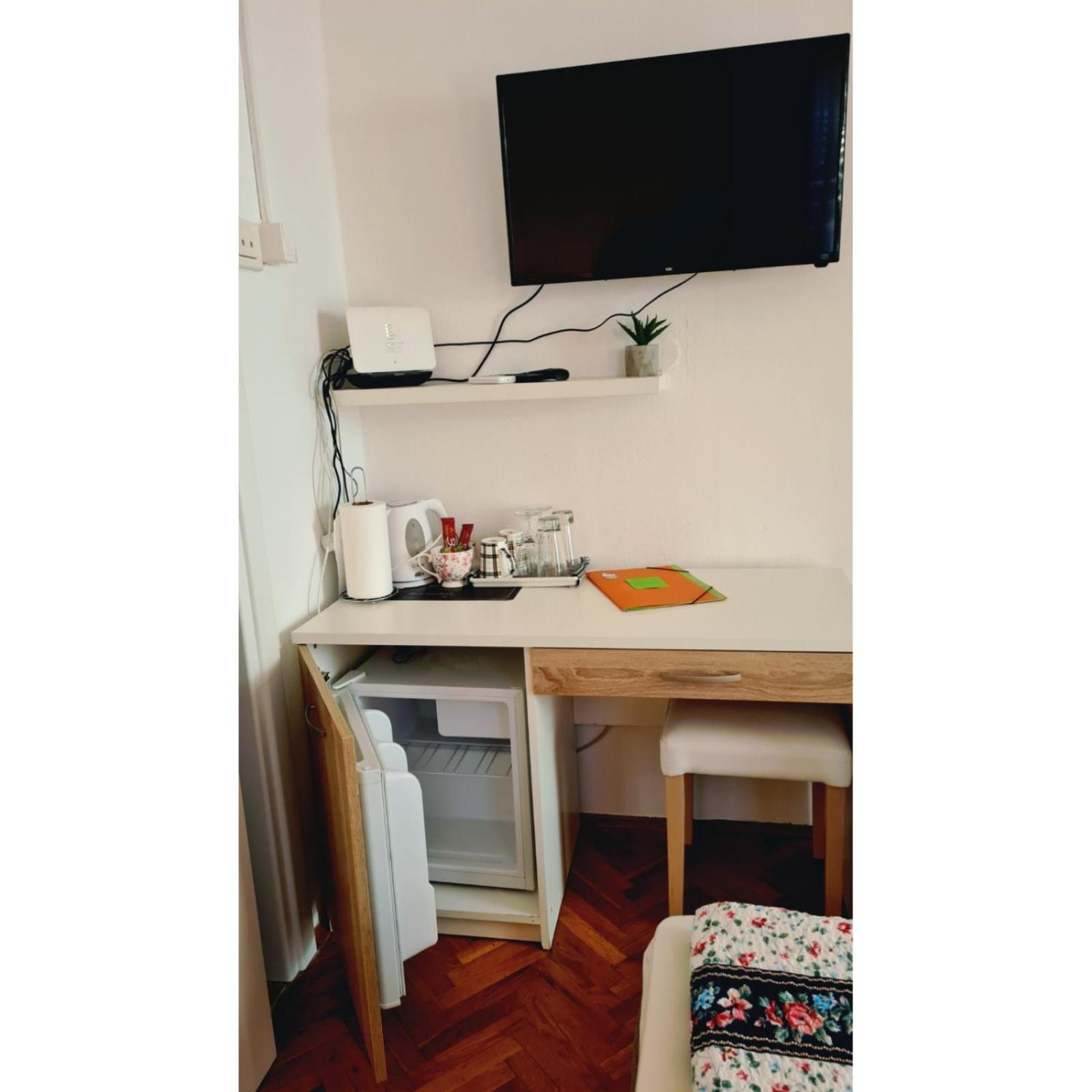 Double Room With Private Bathroom