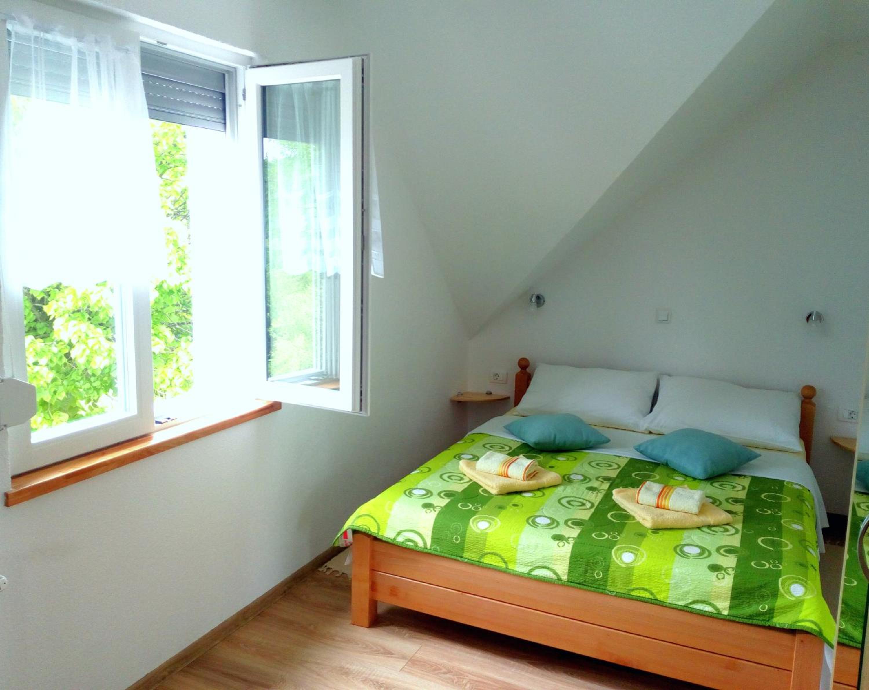 Double Room with Garden View - Photo 6