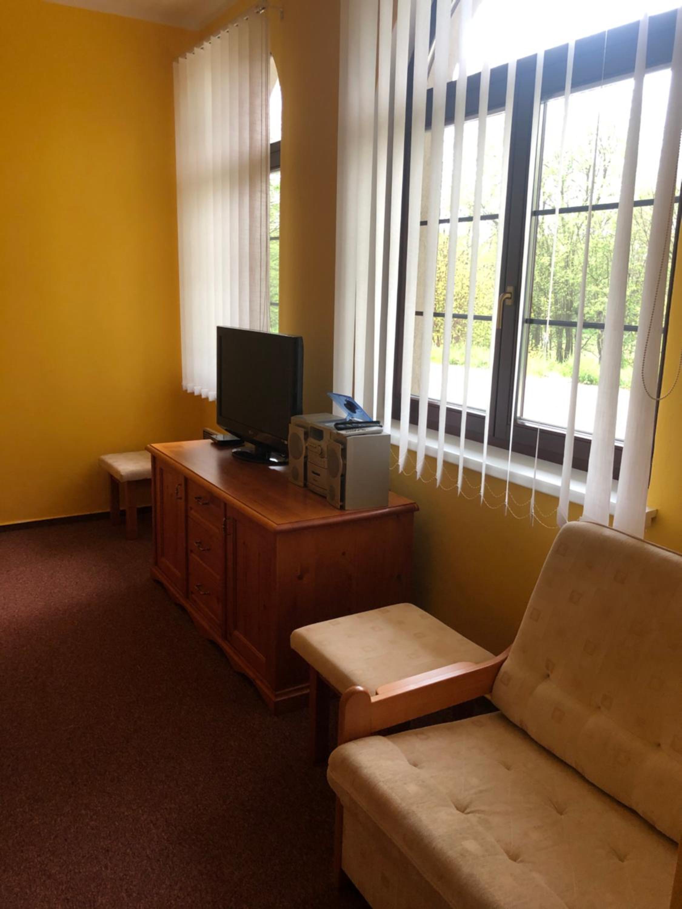 One-Bedroom Apartment - Photo 1