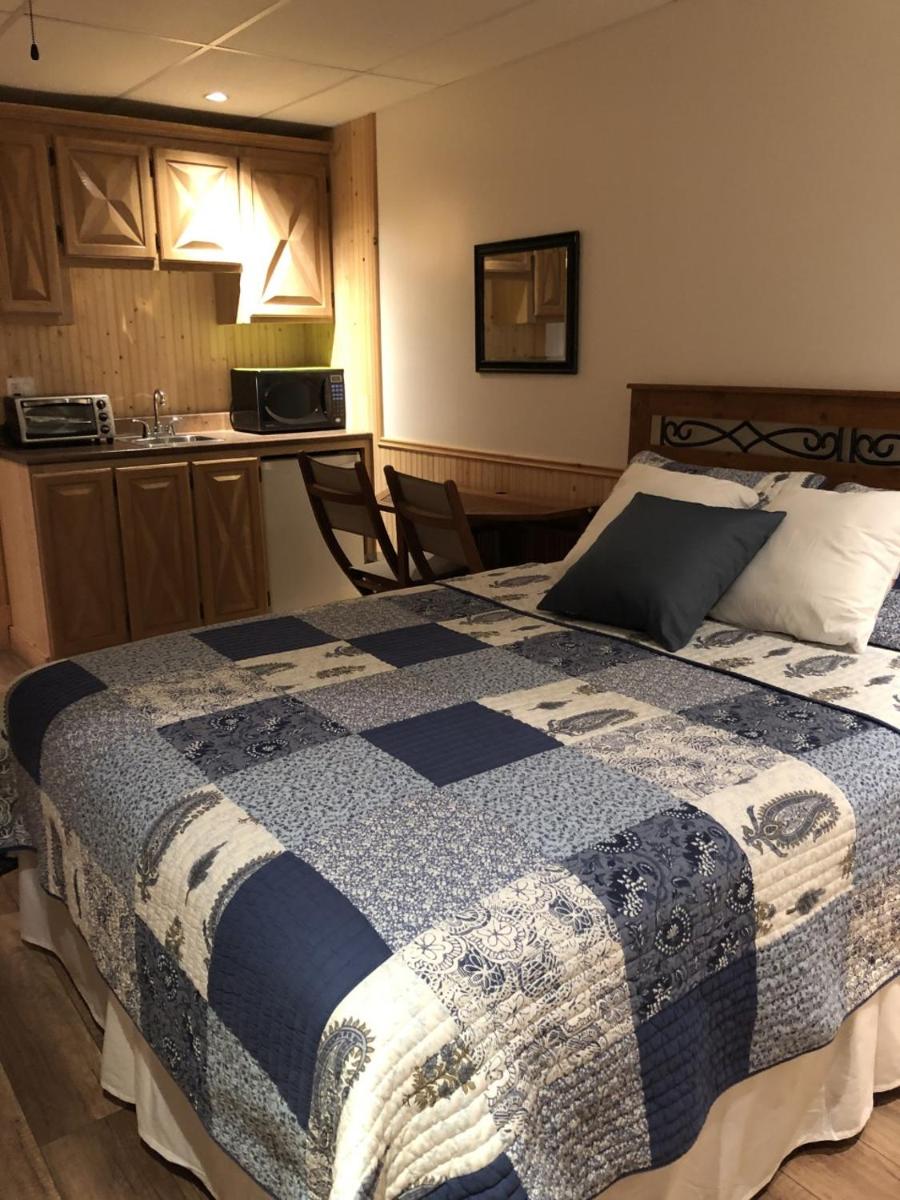 Two-Bedroom Suite photo 2