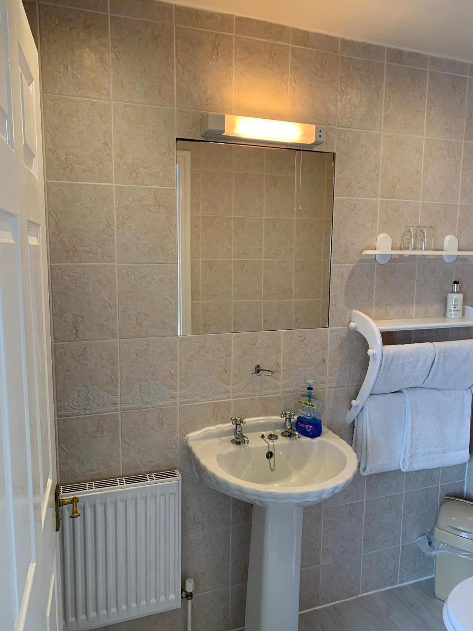 Double Room - Photo 2