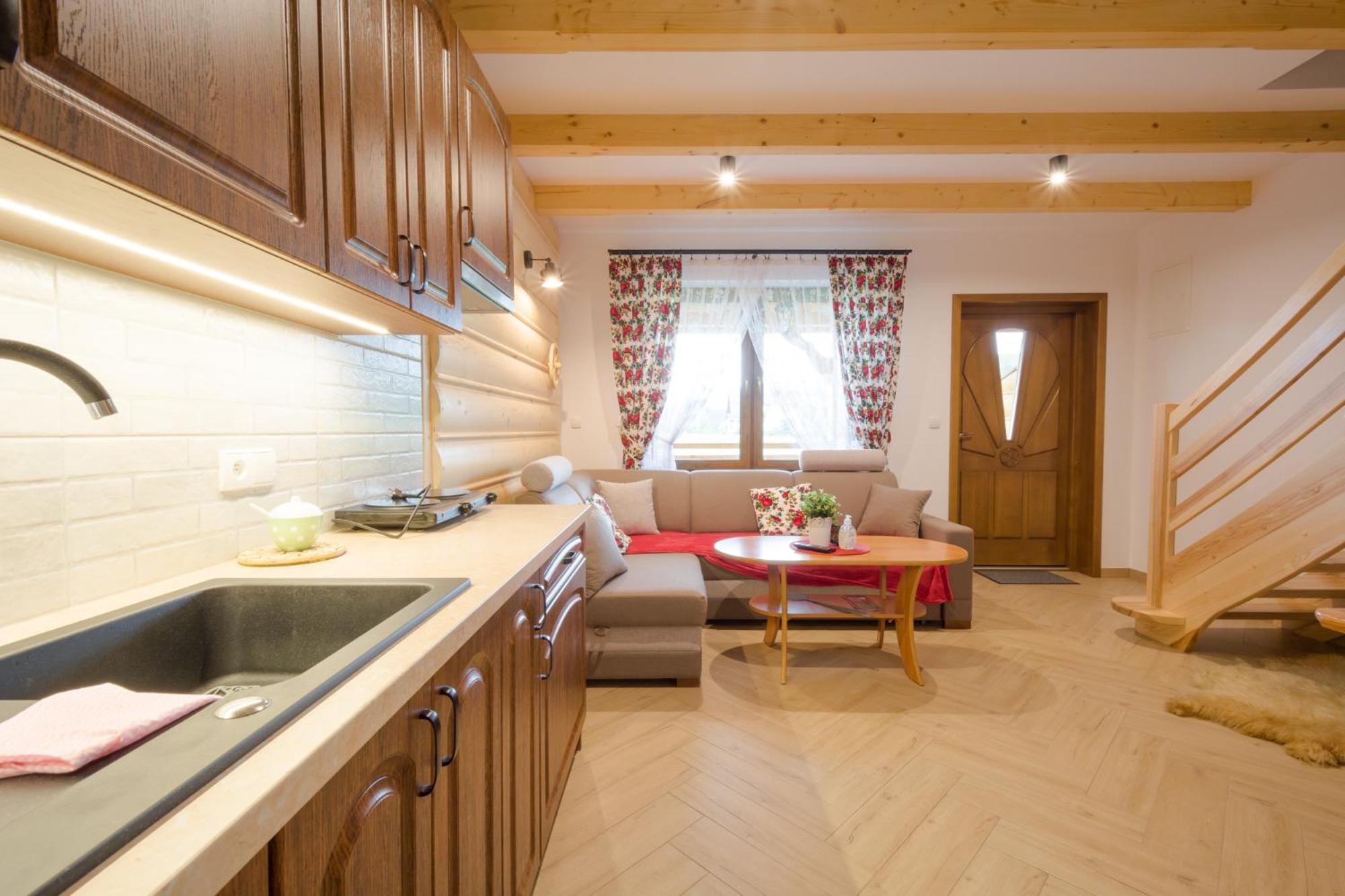 Three-Bedroom House photo 1
