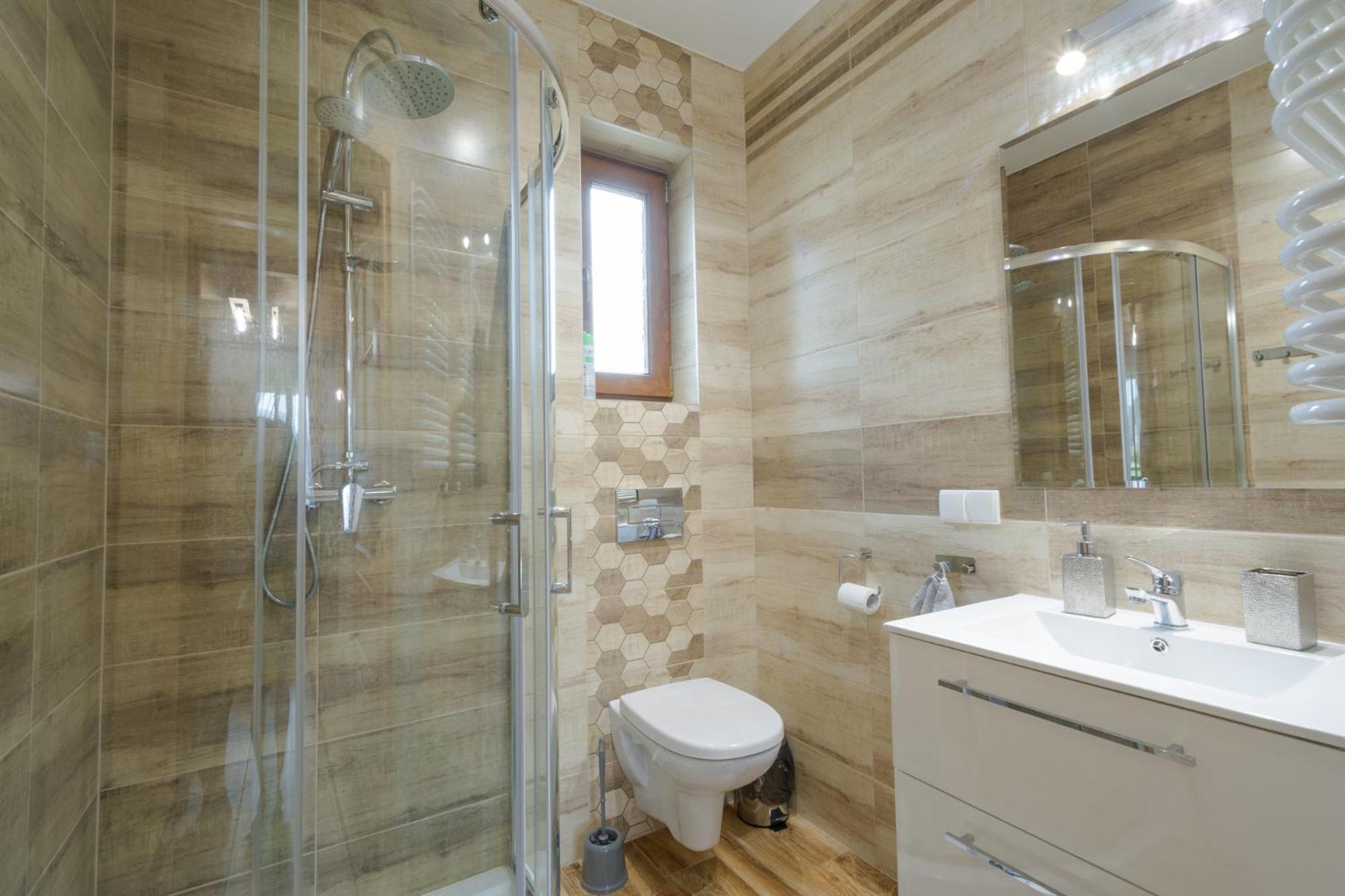 Three-Bedroom House photo 3