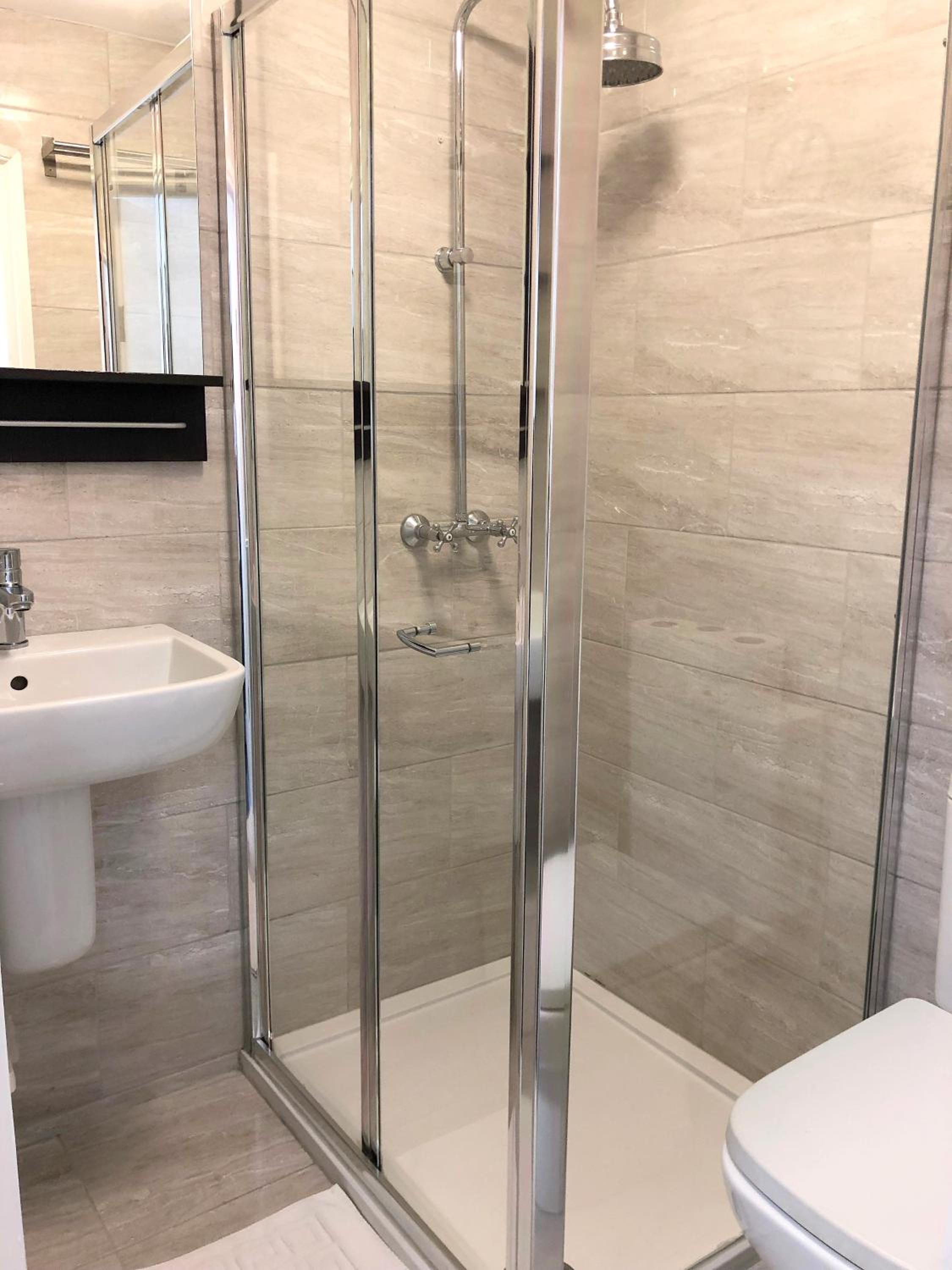 Single Room with Private External Bathroom photo 2