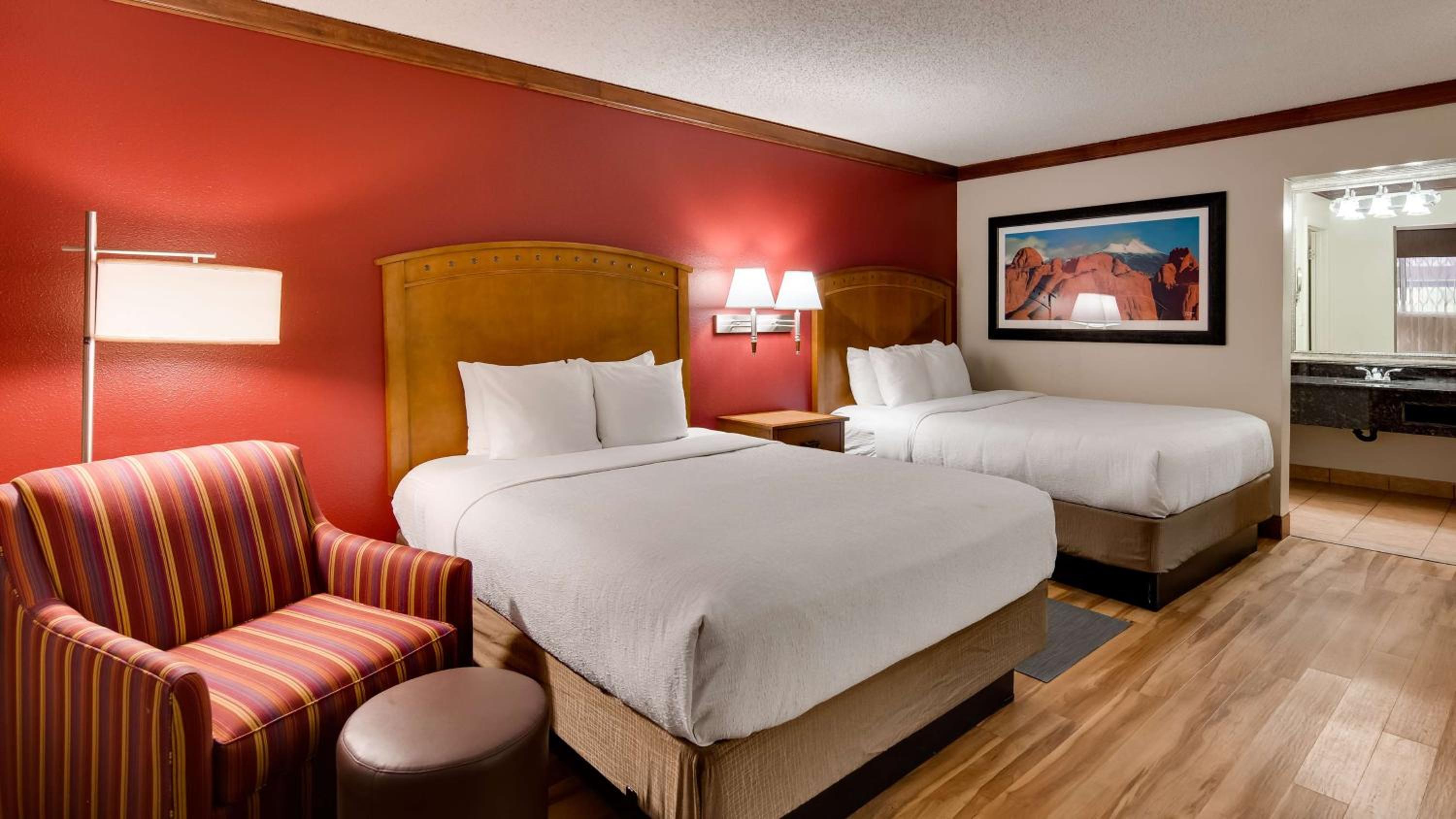 Deluxe Queen Room with Two Queen Beds - Non-Smoking photo 1