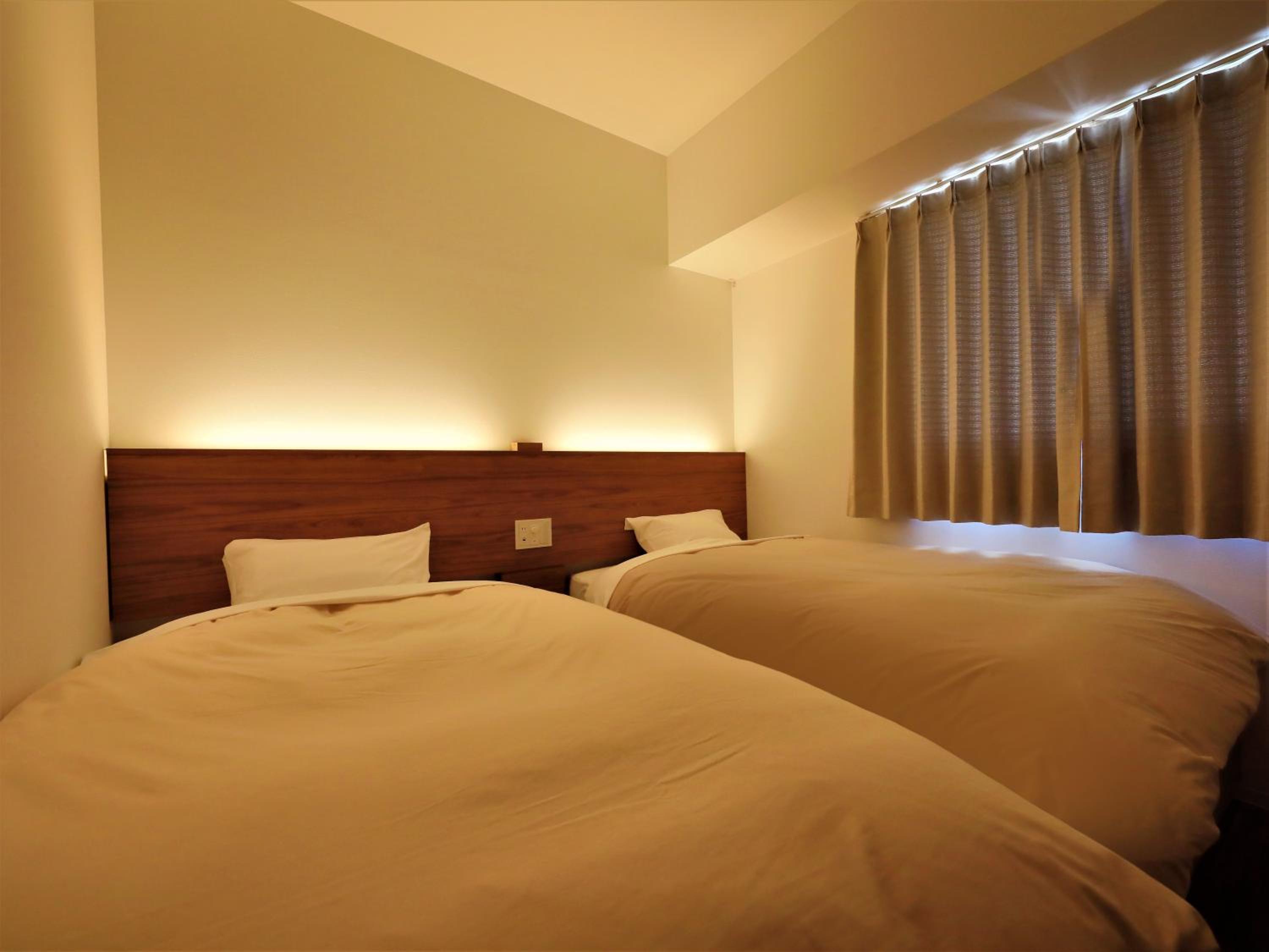 Twin Room with Shower photo 2