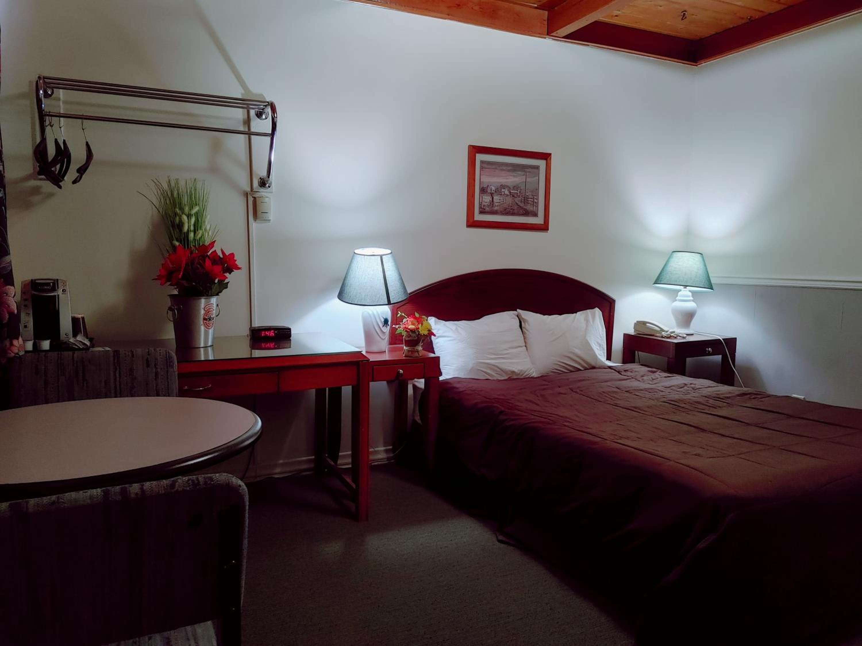 Queen Room - Photo 1