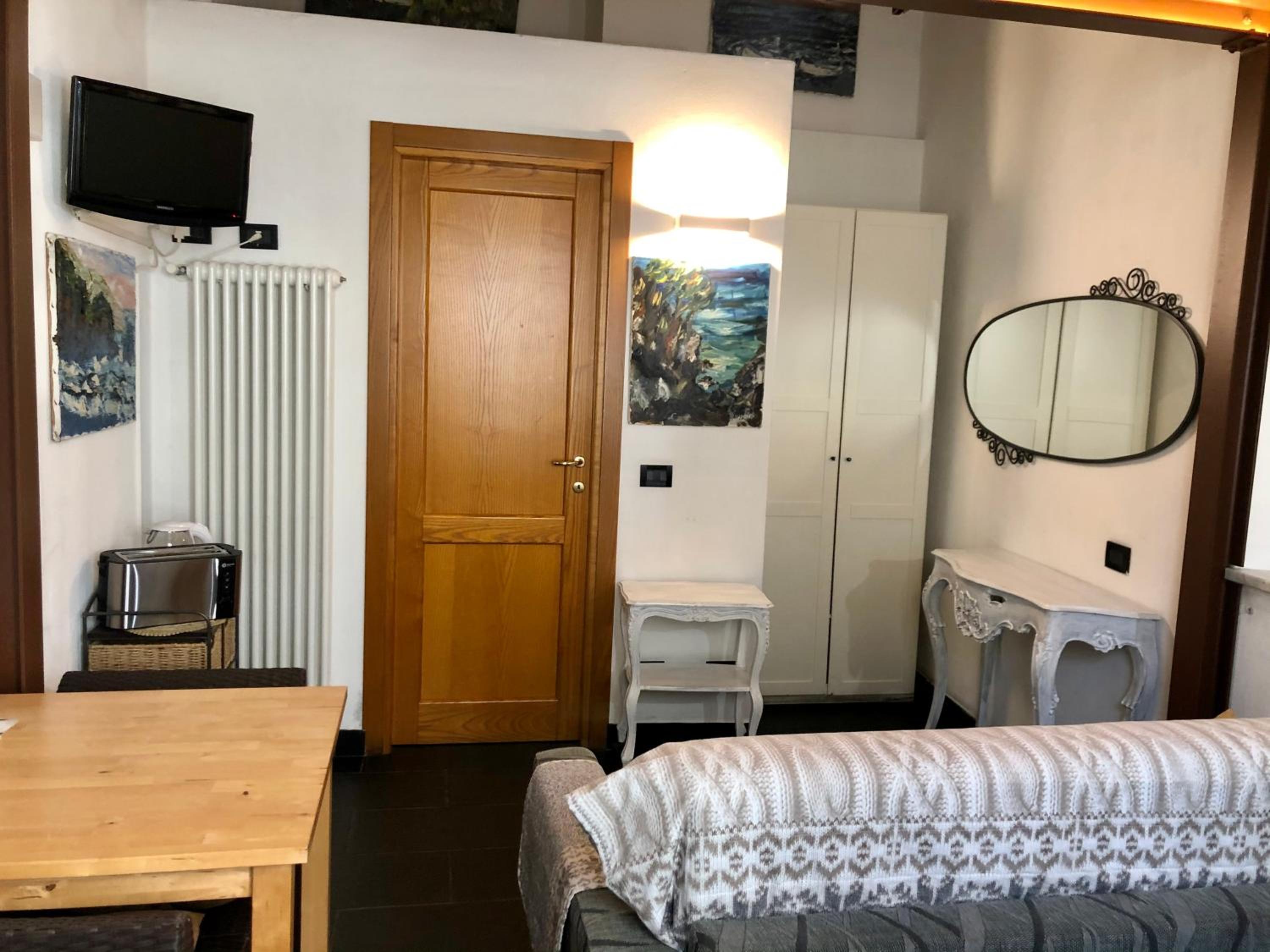 Double Room - Photo 1