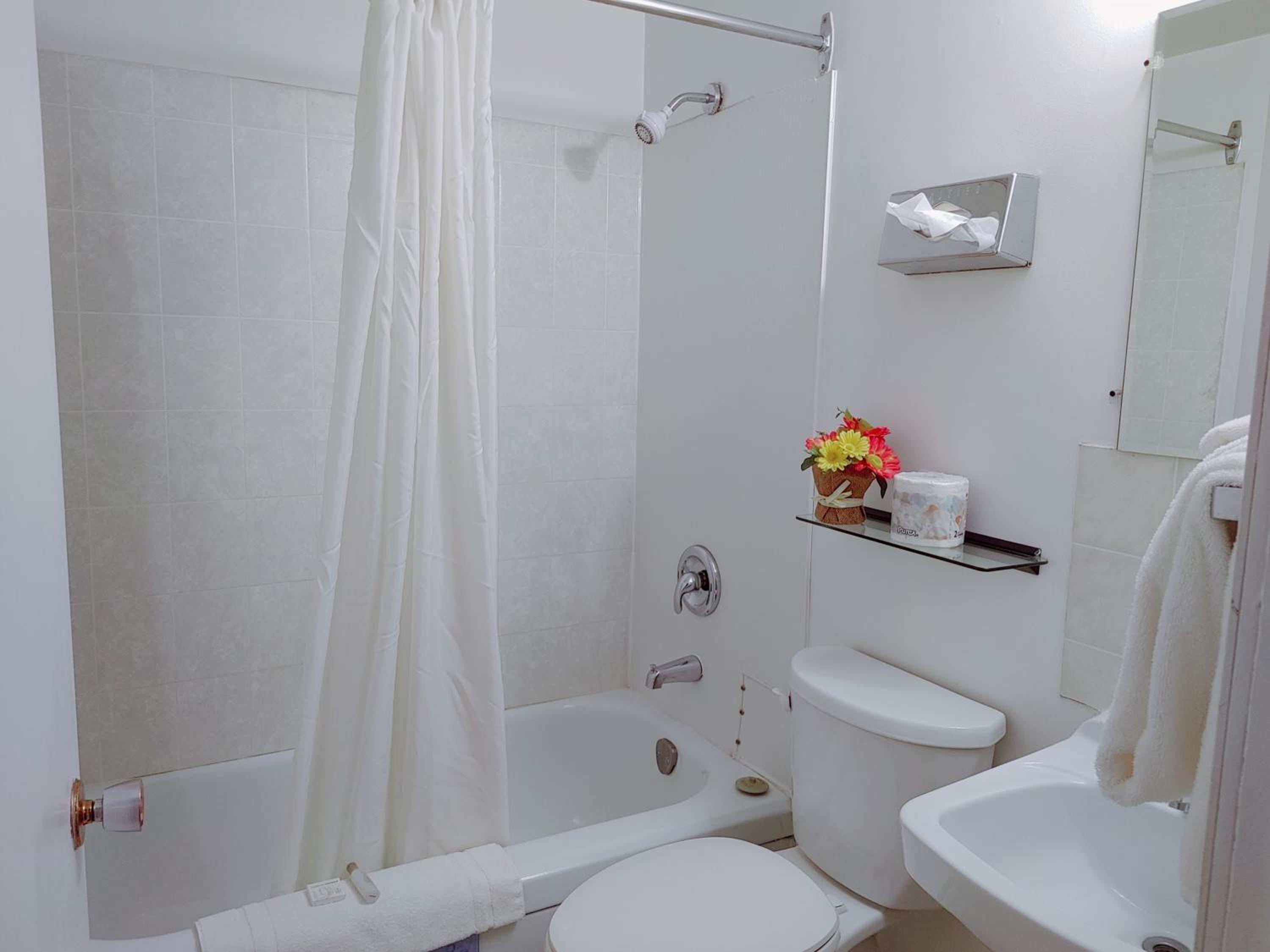 Double Room - Photo 3