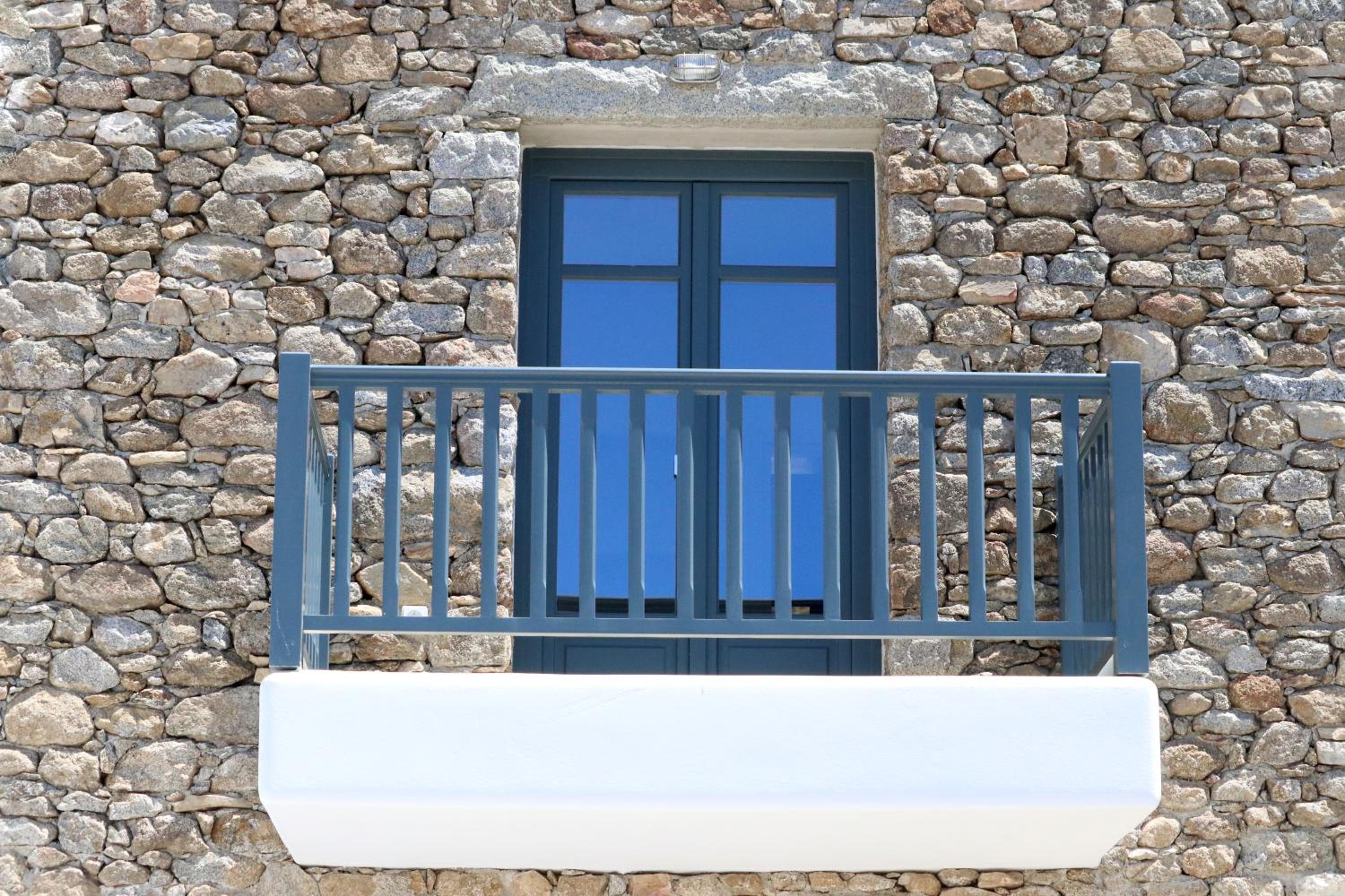 Elegant Double Room with Sea View - Photo 11