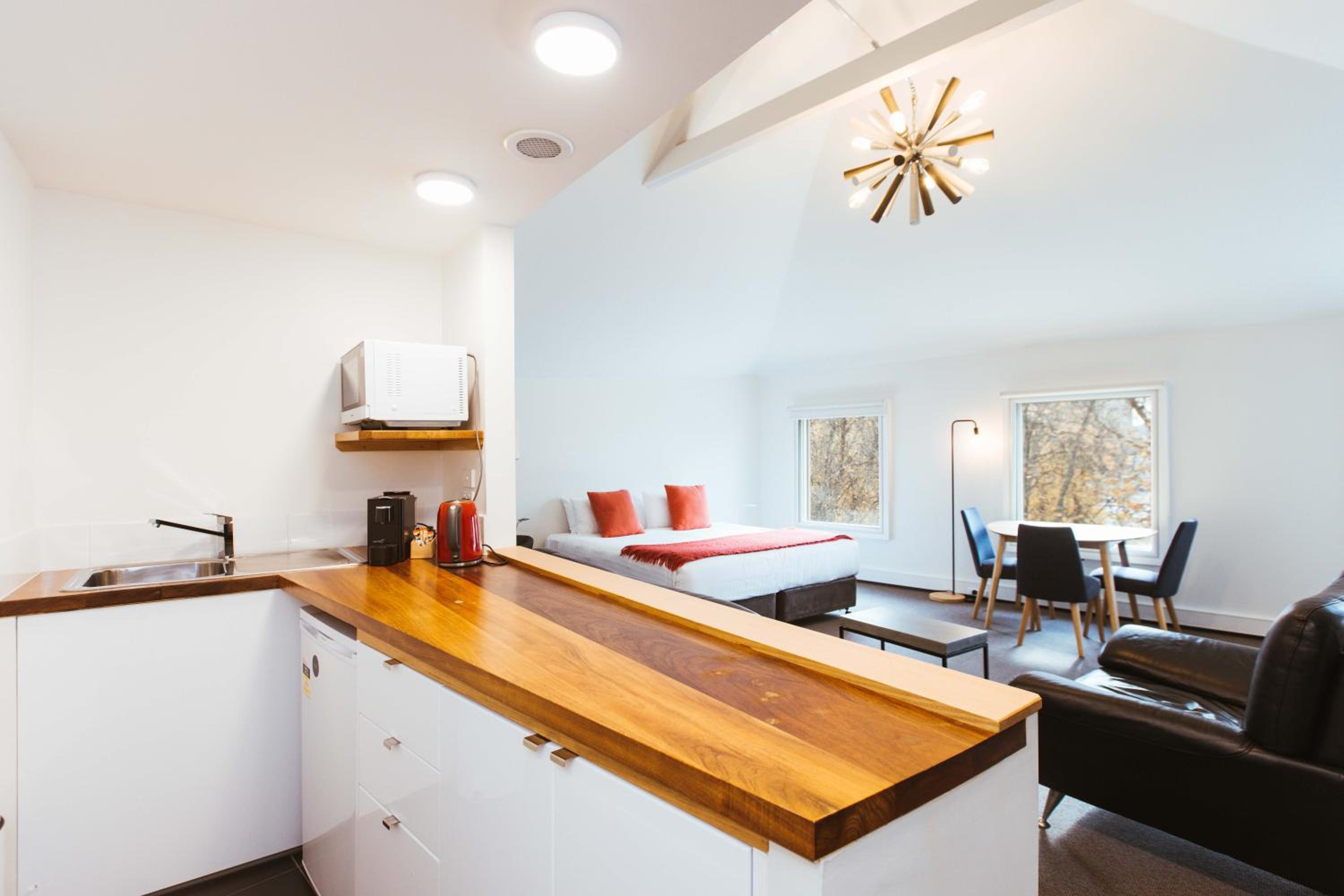 the SALAMANCA KING - Apt 1
