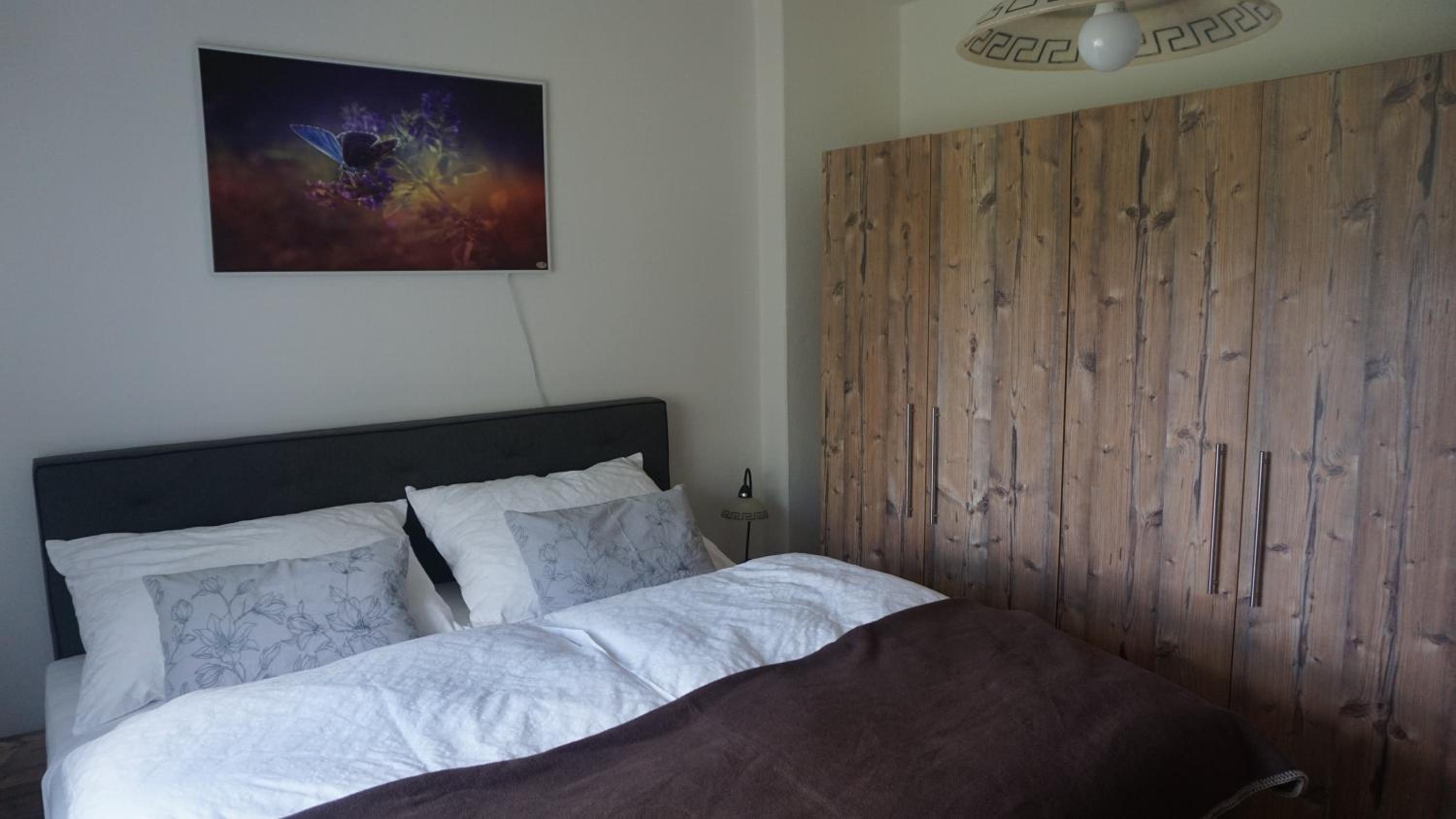 One-Bedroom House photo 1