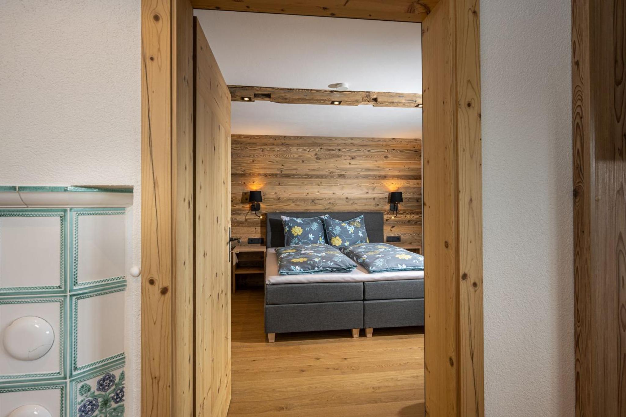Three-Bedroom Apartment photo 1