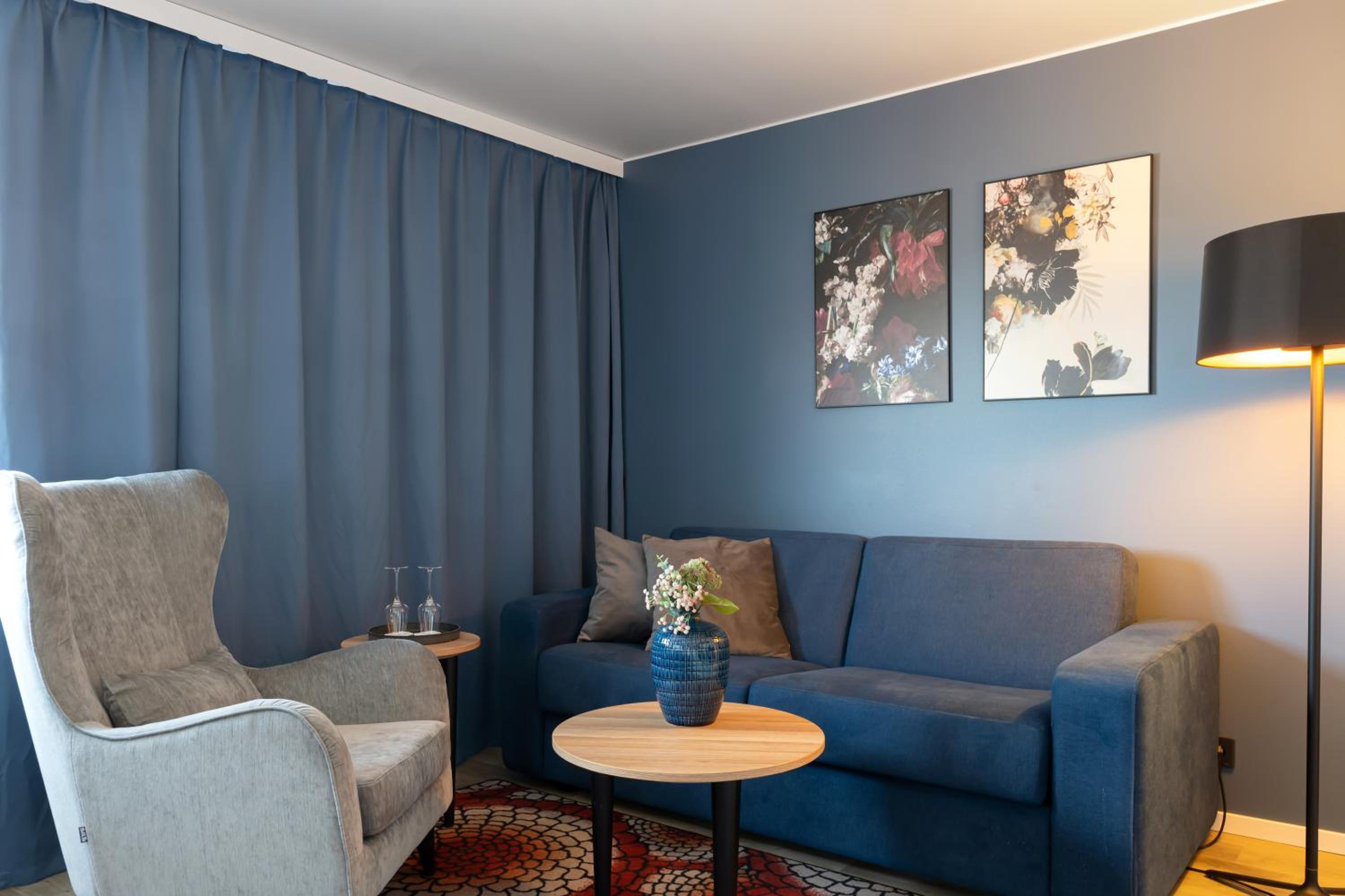 Suite - Photo 4