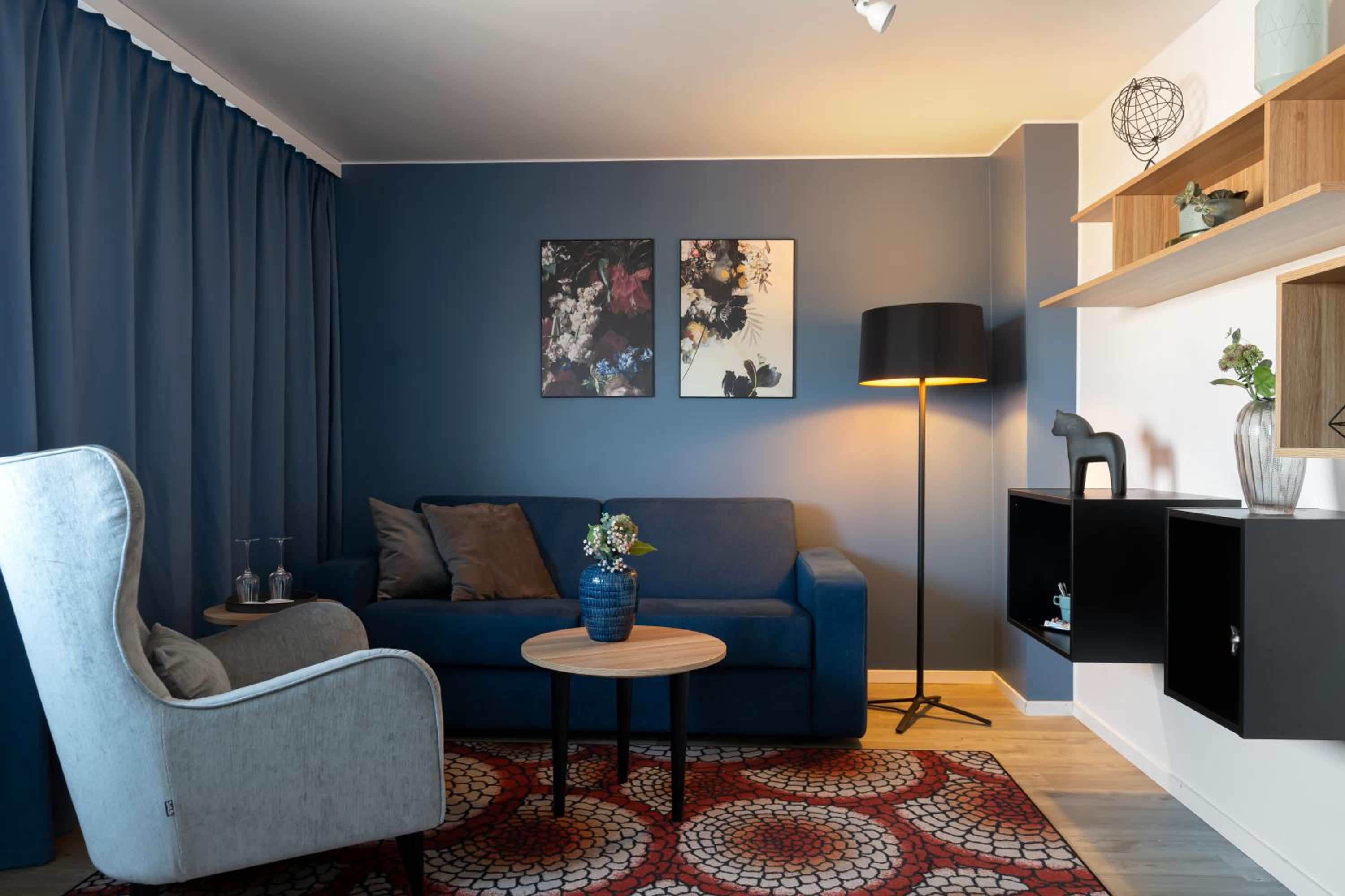 Suite - Photo 3