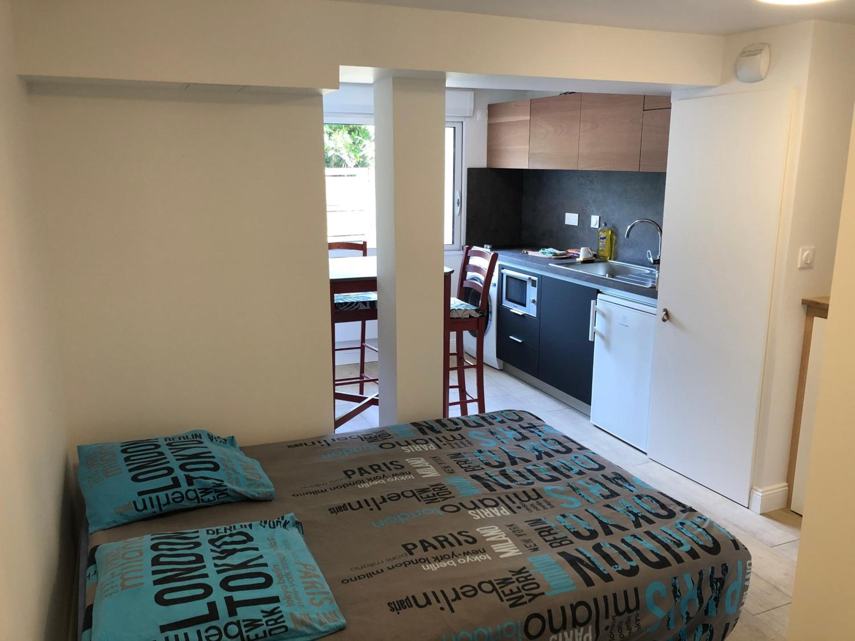 Studio Apartment