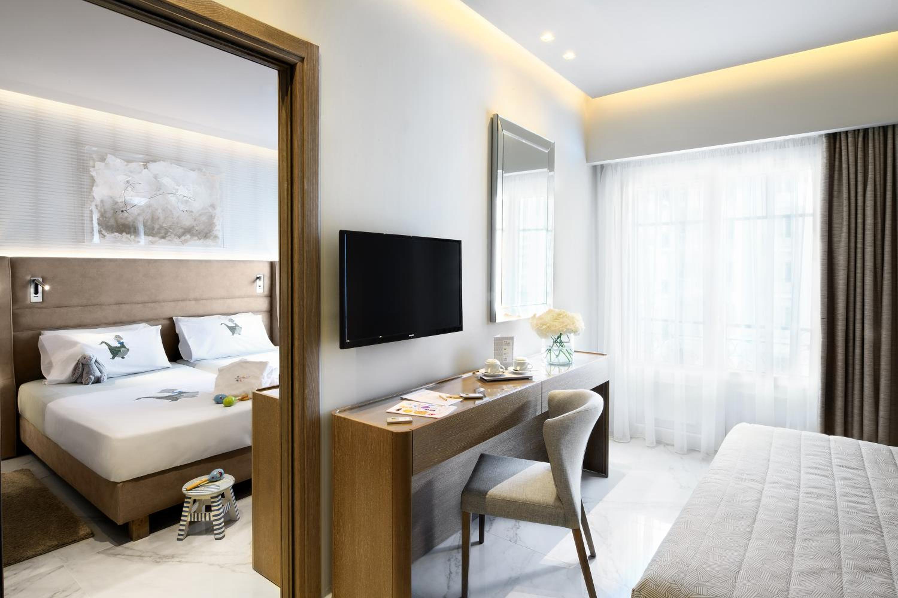 Deluxe Connecting Rooms - Photo 2