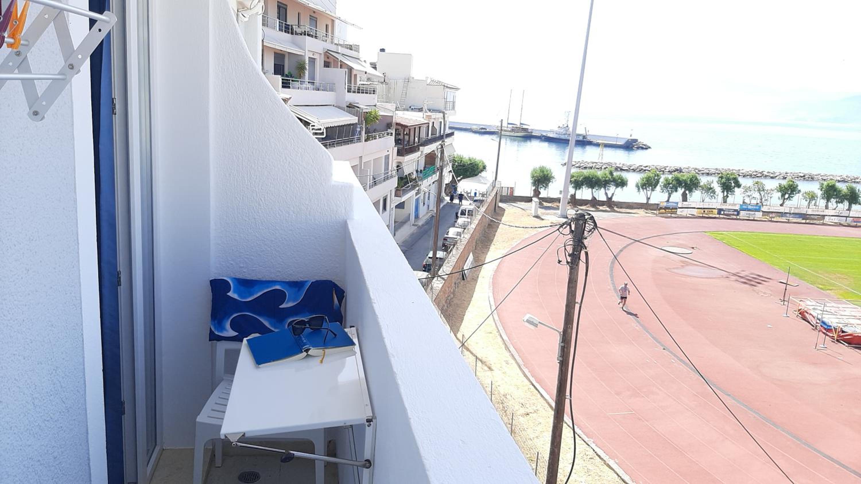 Double or Twin Room with Sea View - Photo 7