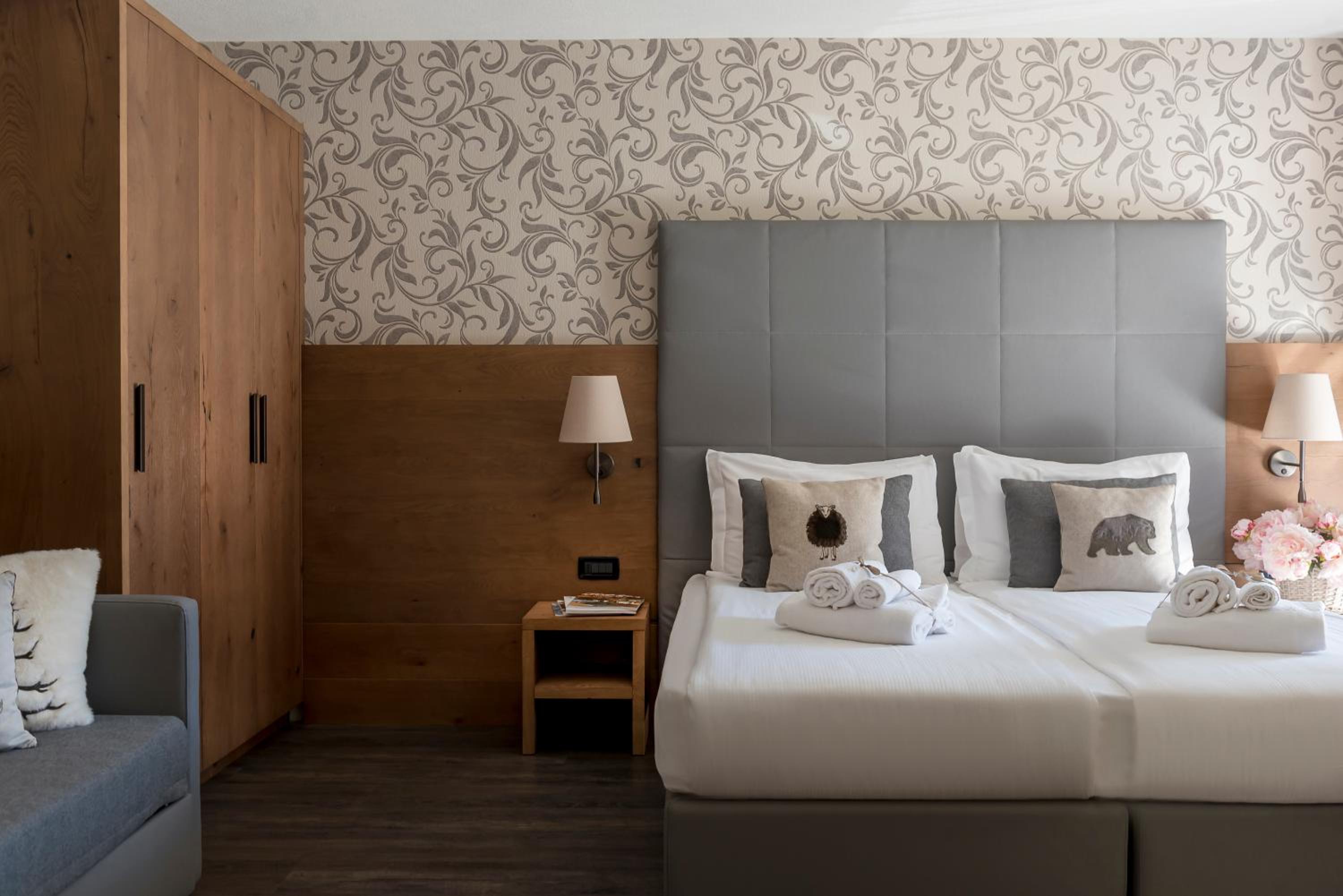 Deluxe Room - Photo 3