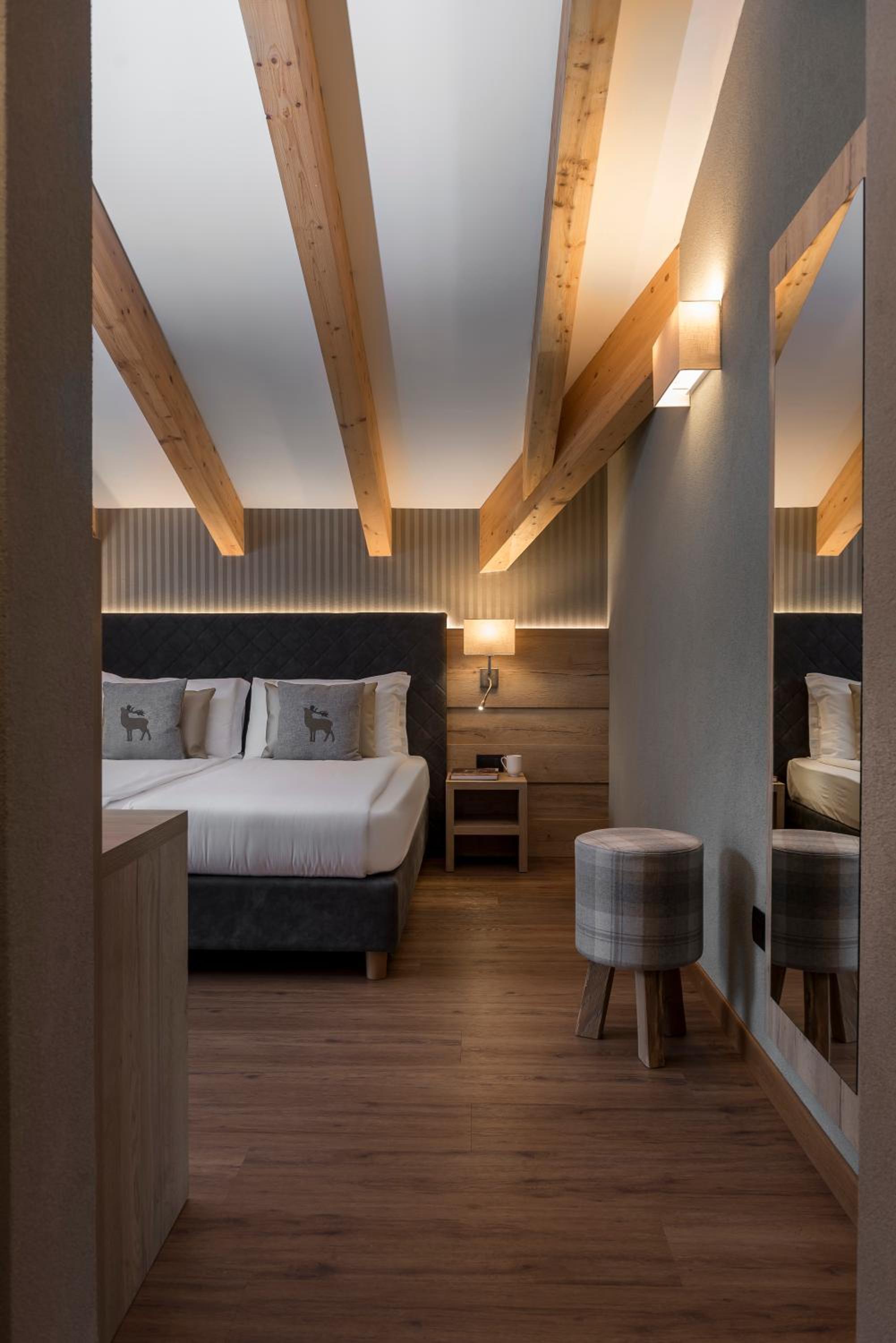 Superior Double or Twin Room - Photo 1