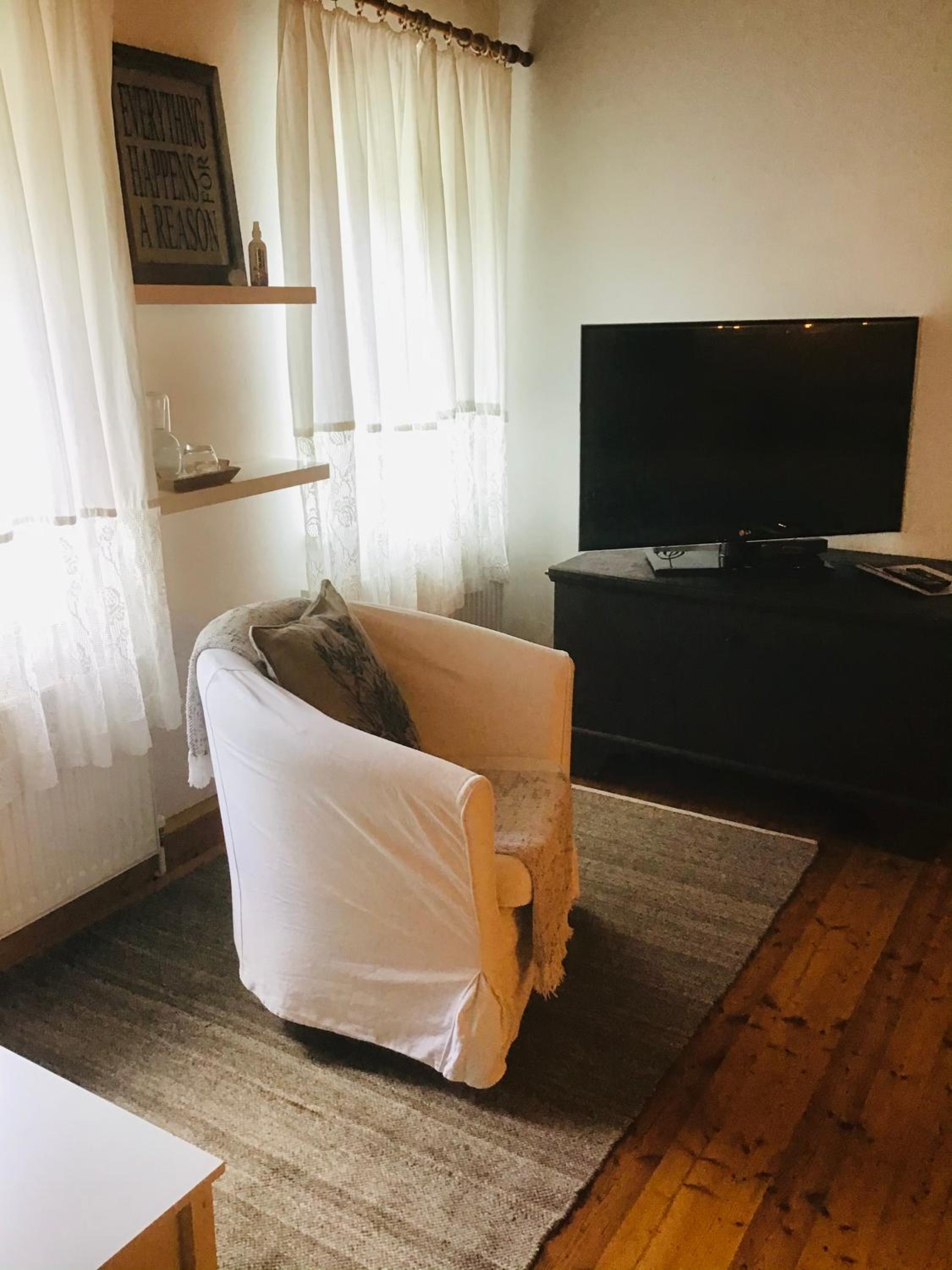 Double Room with Private Bathroom photo 3
