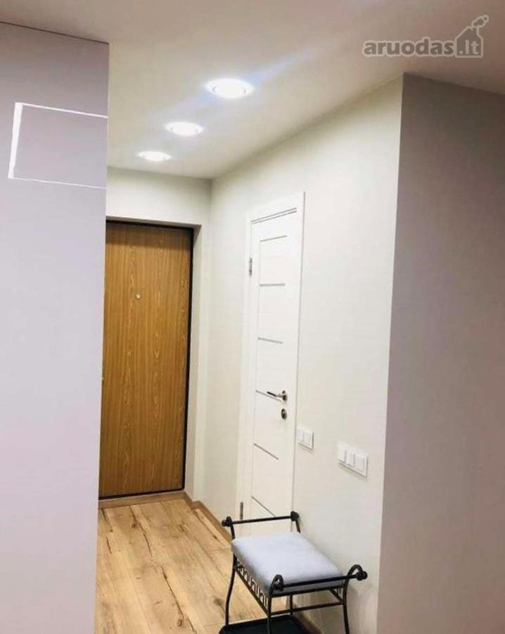 Studio Apartment - Photo 1