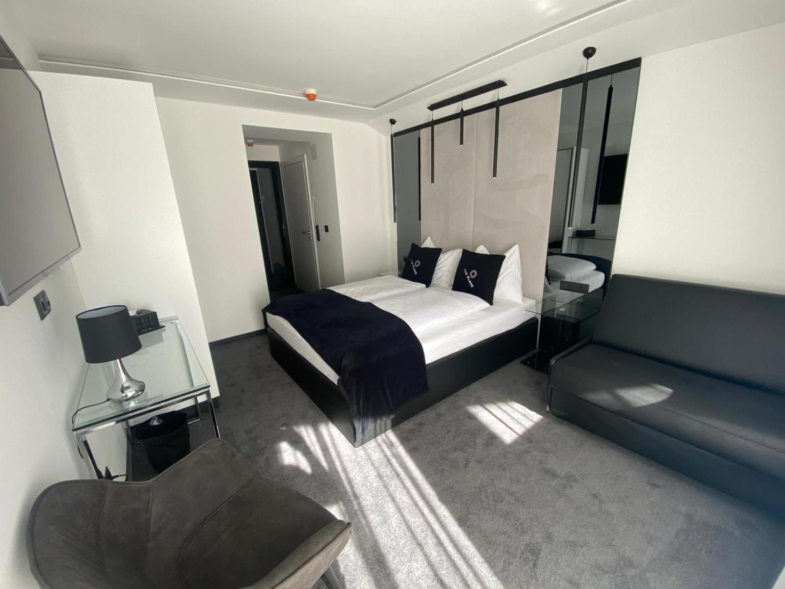 Double Room with Extra Bed (4 adults) photo 1