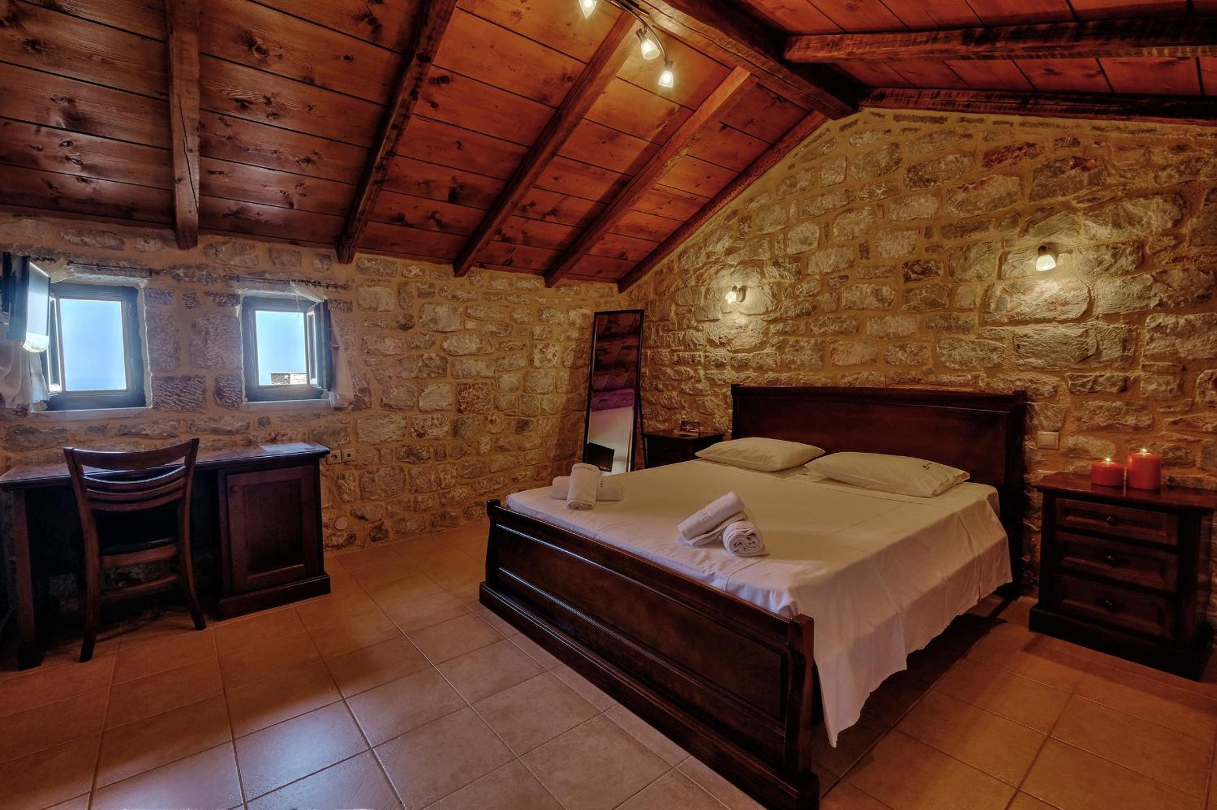 Traditional Suite