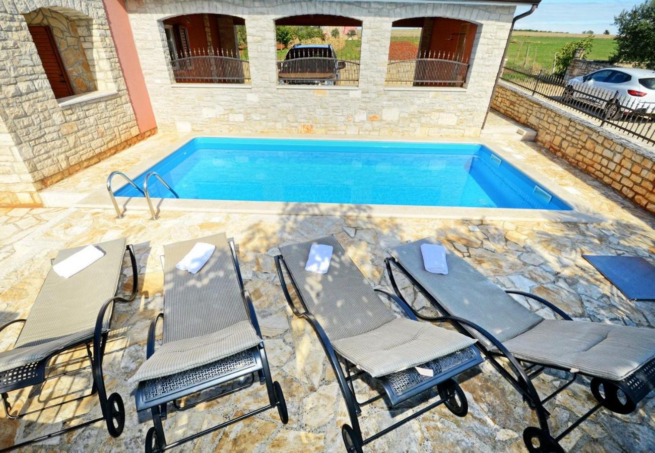 Three-Bedroom Villa photo 3