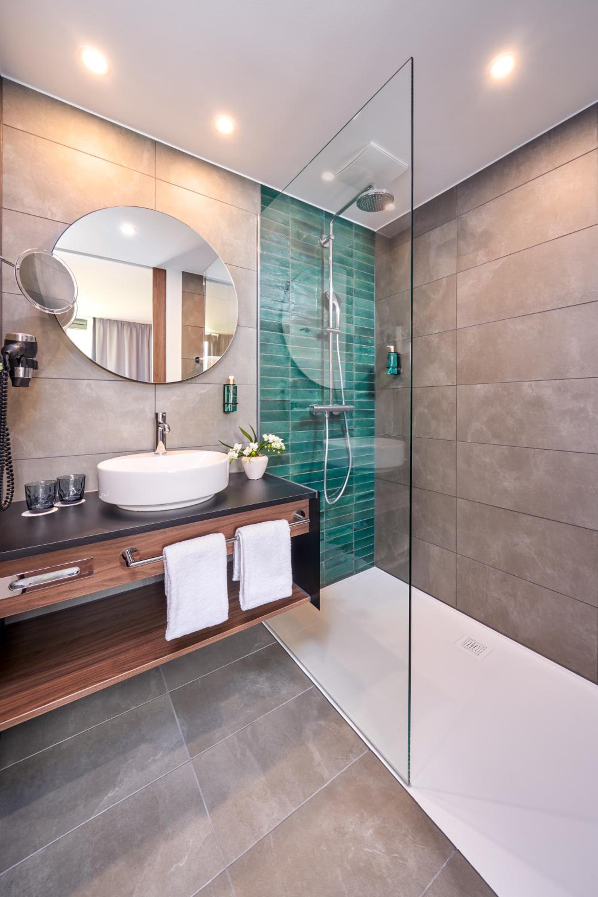 Double Room - Photo 7