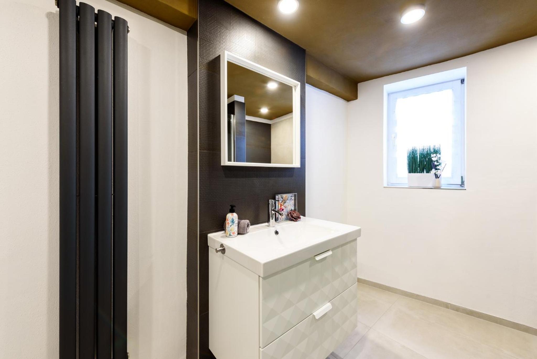 Apartment - Photo 8