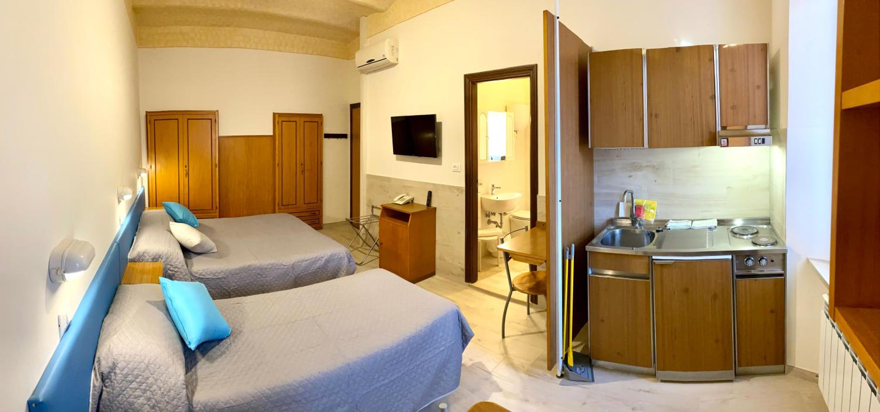 Studio with Kitchenette