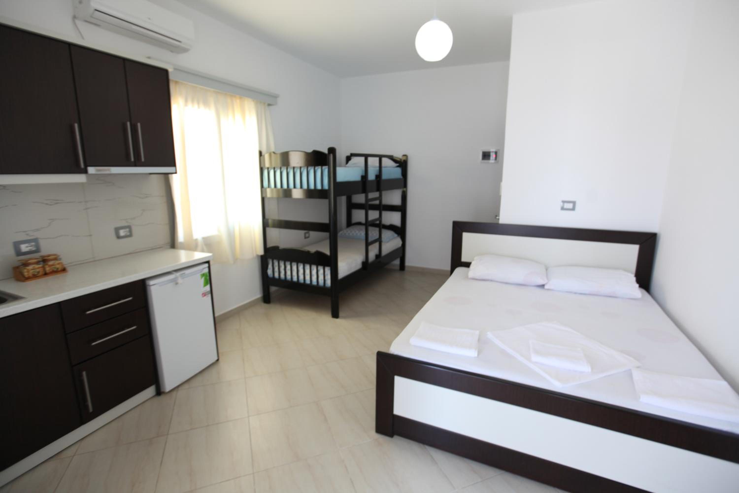 Quadruple Room with Balcony photo 2