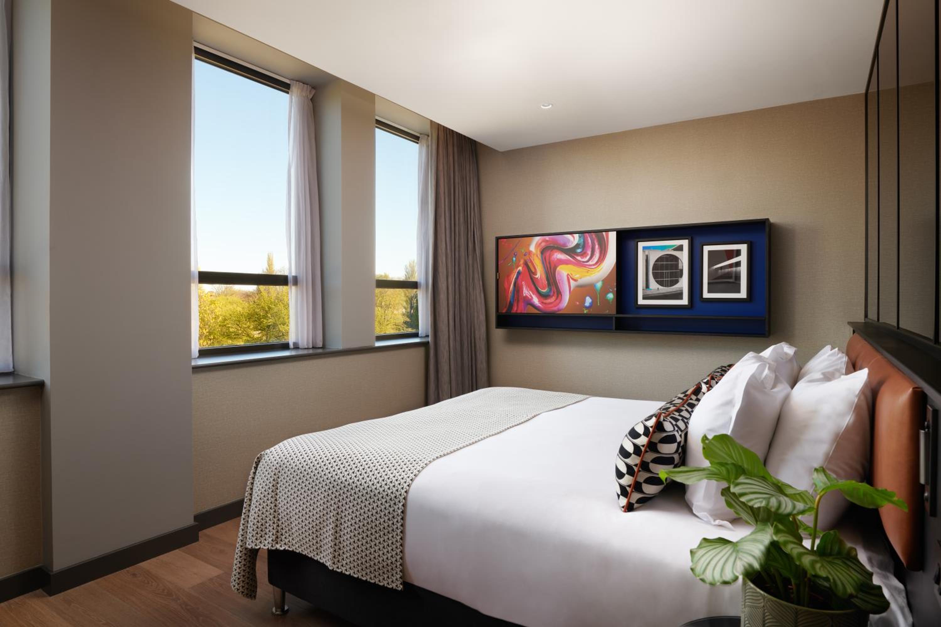 Club Deluxe Room - Photo 2