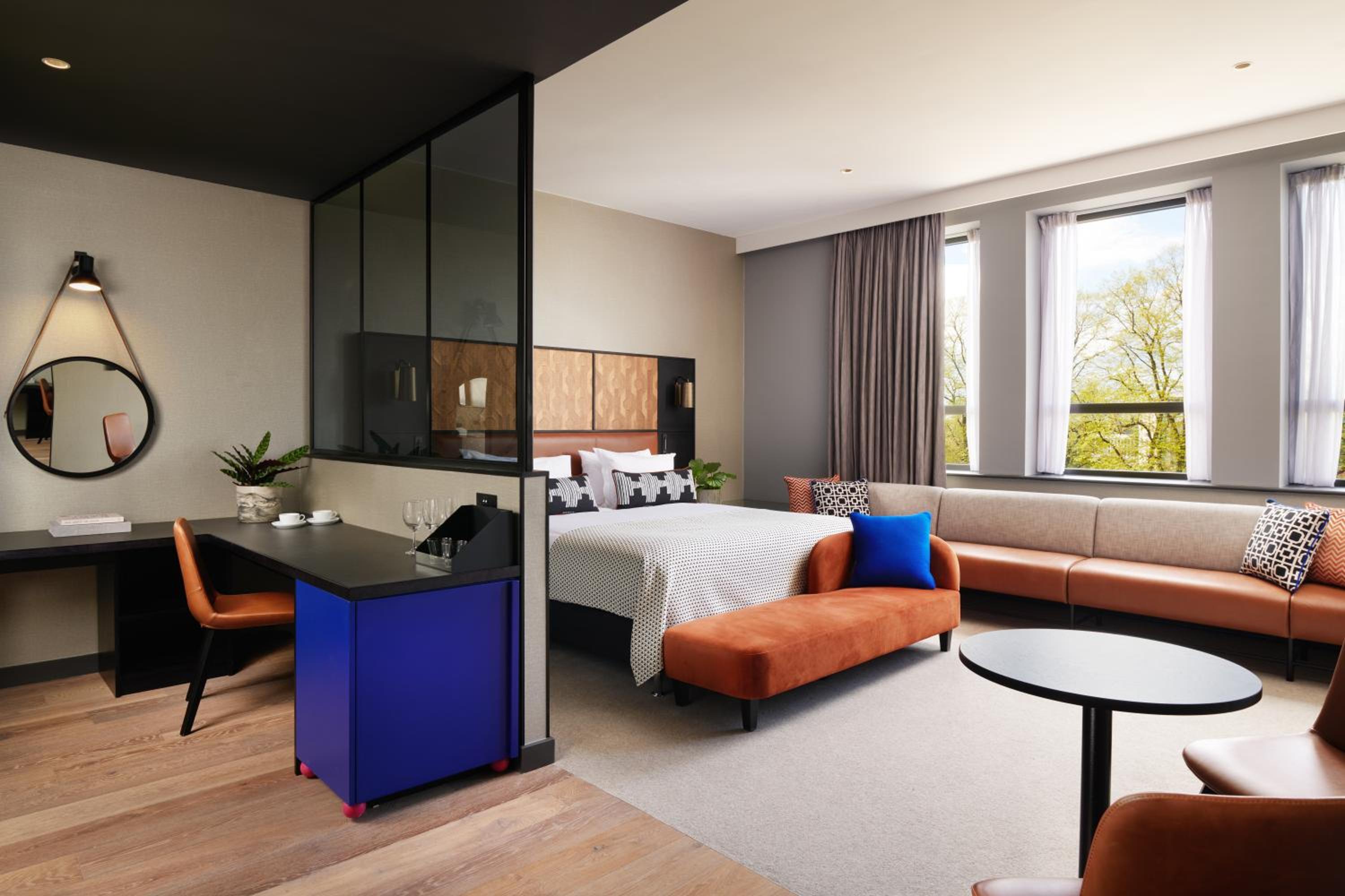 Club Deluxe Room - Photo 4