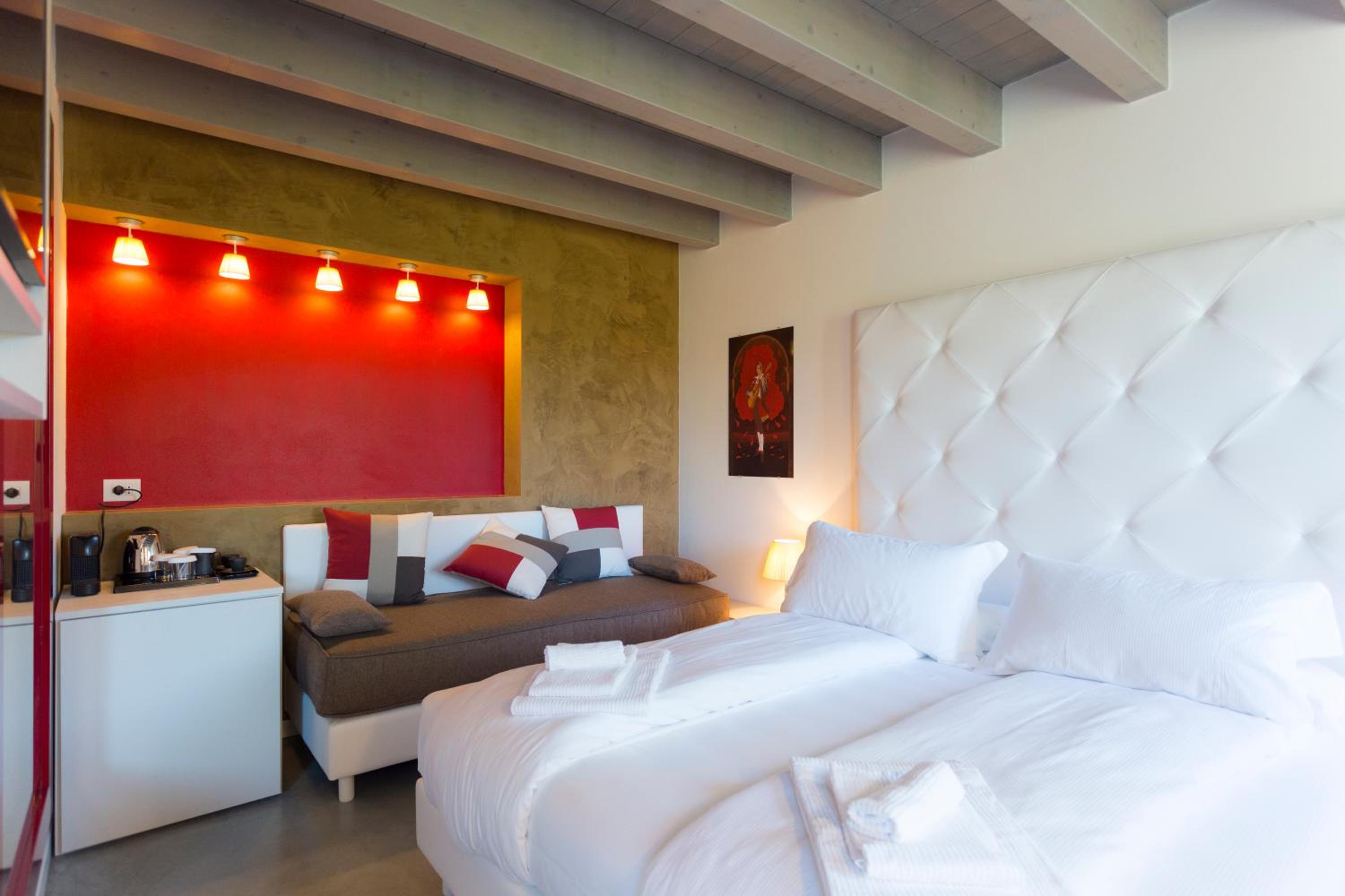 Superior King Room photo 3