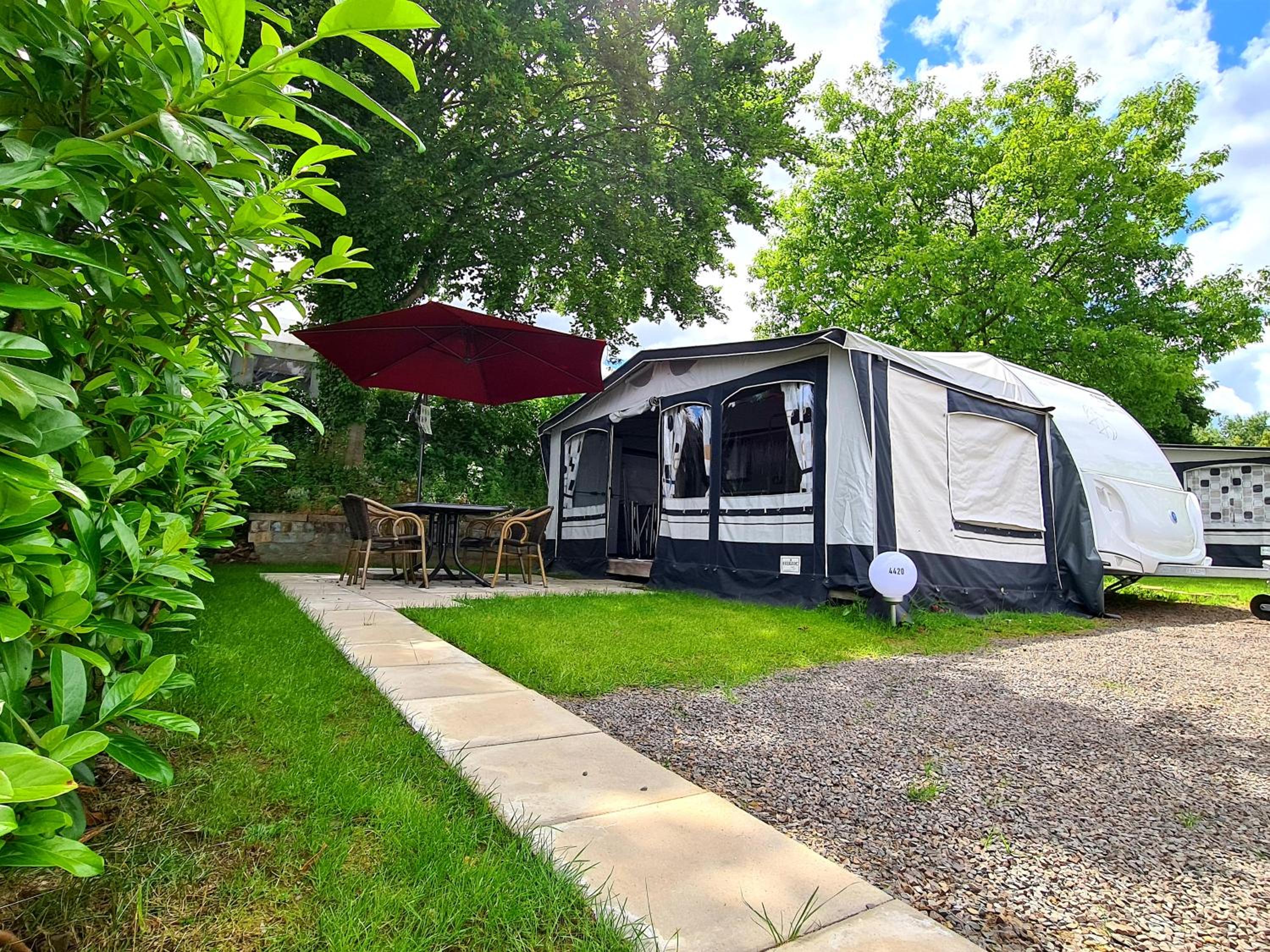 Caravan (2-4 Adults)  photo 3
