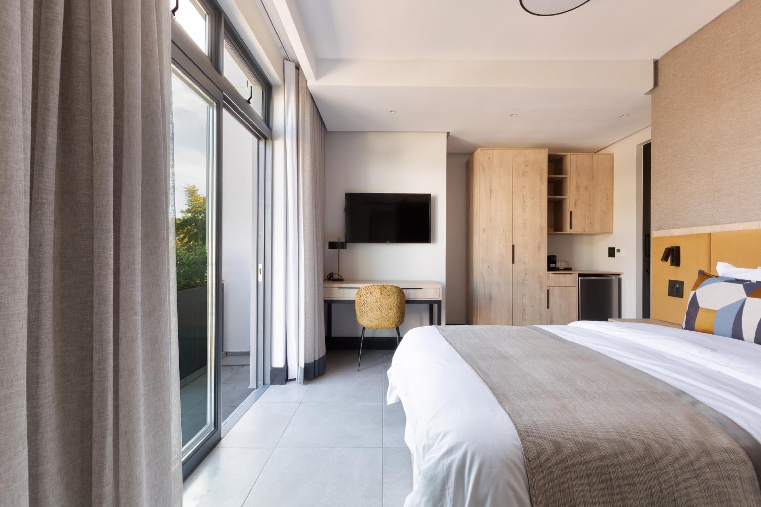 Standard Double Room - Photo 2